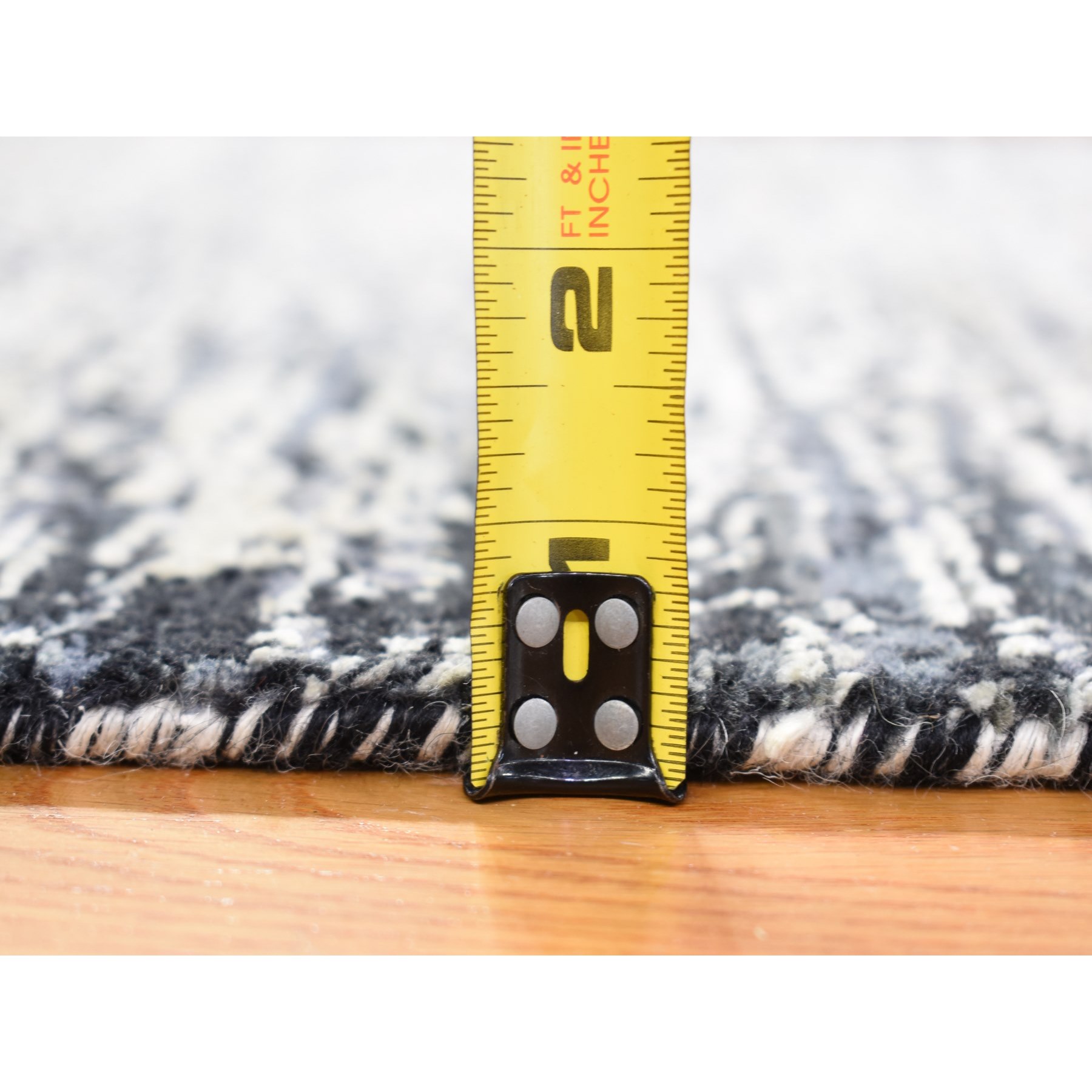 Modern-and-Contemporary-Hand-Knotted-Rug-334835