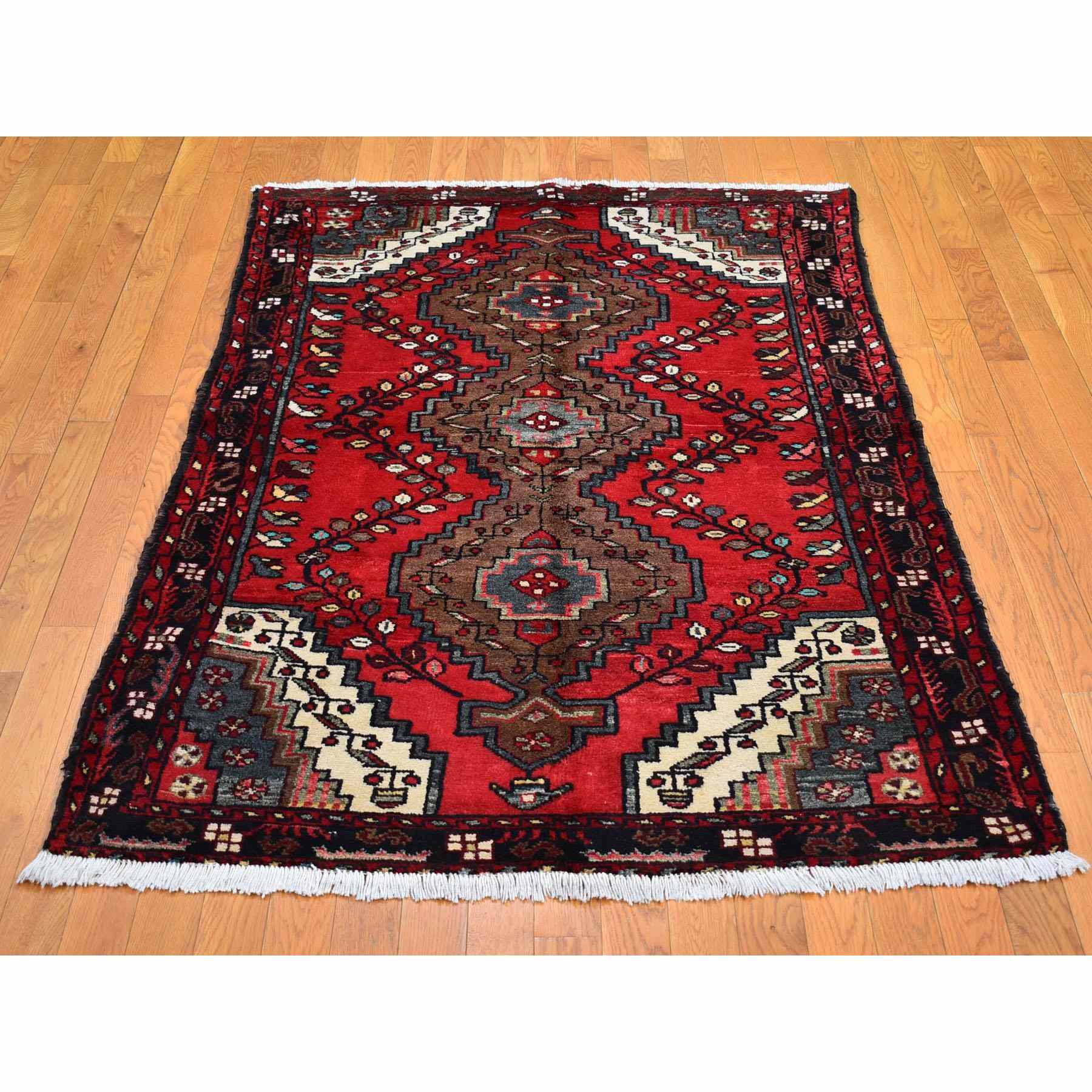 Persian-Hand-Knotted-Rug-333340