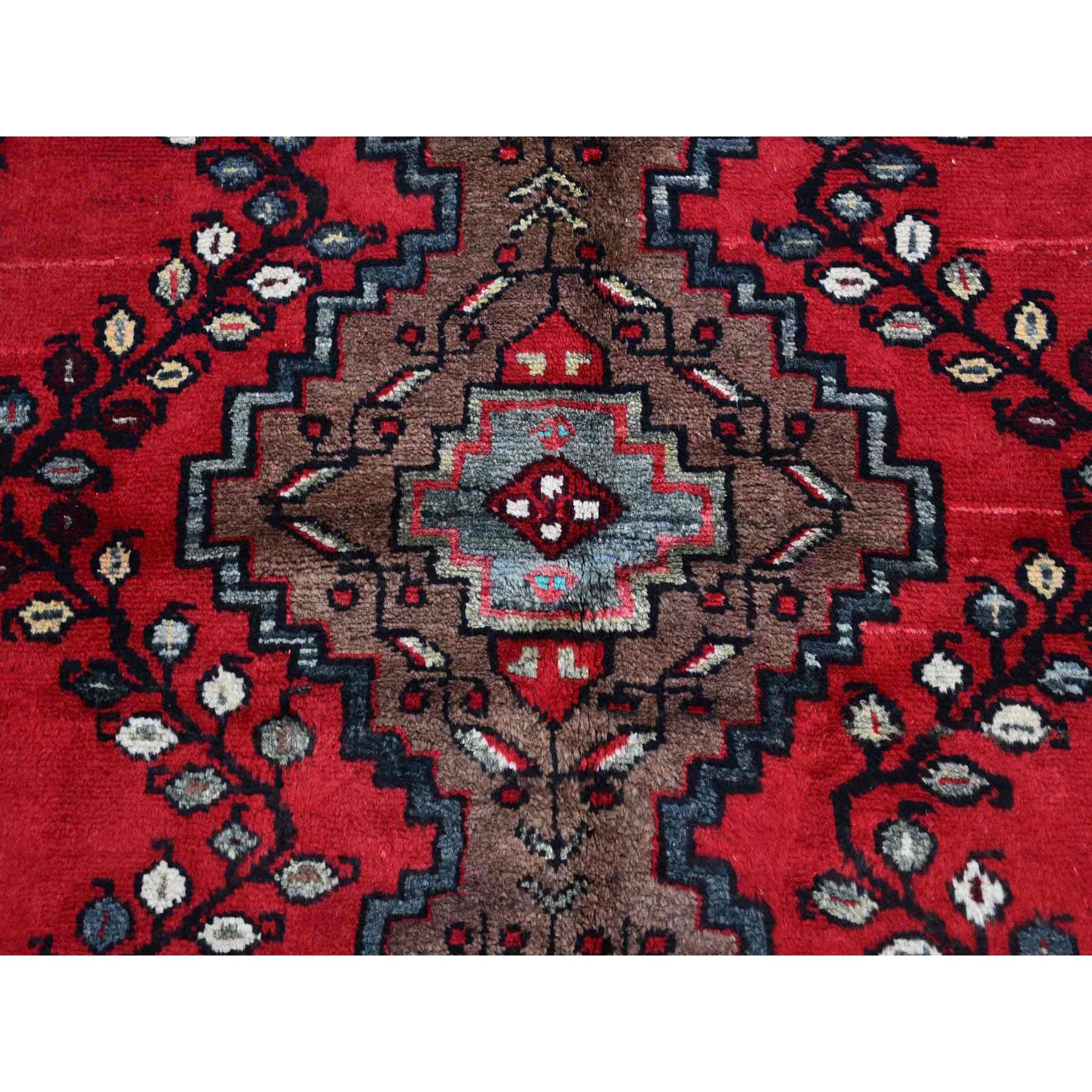 Persian-Hand-Knotted-Rug-333340