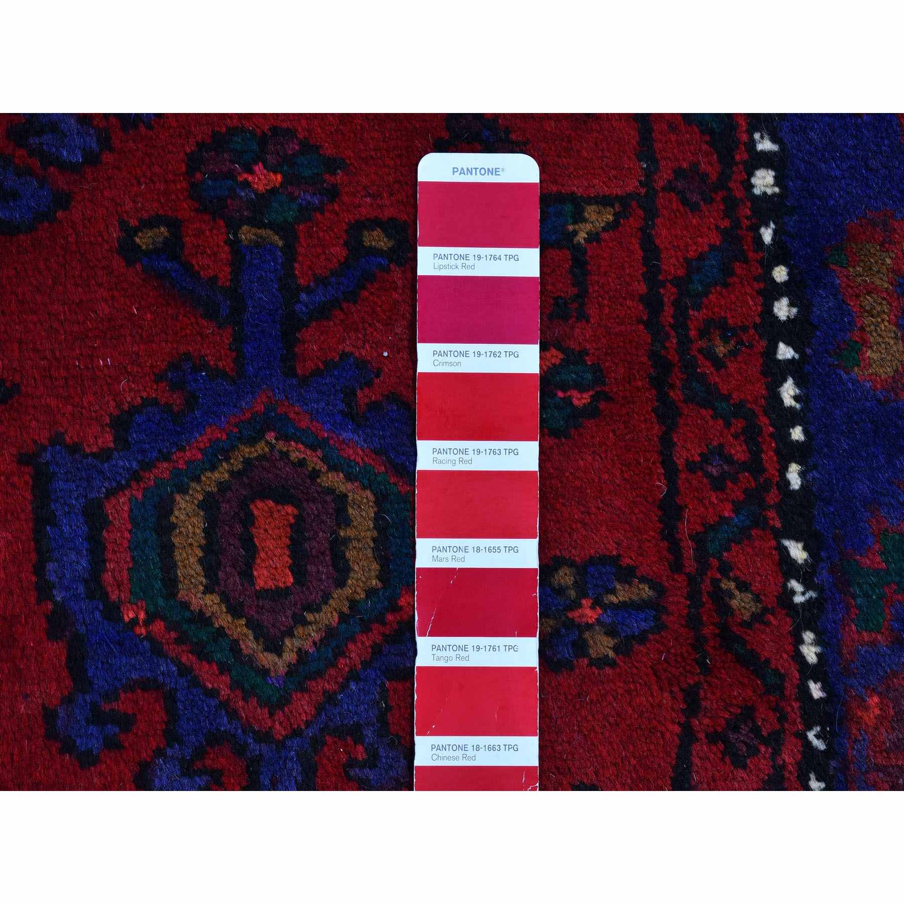 Persian-Hand-Knotted-Rug-333360