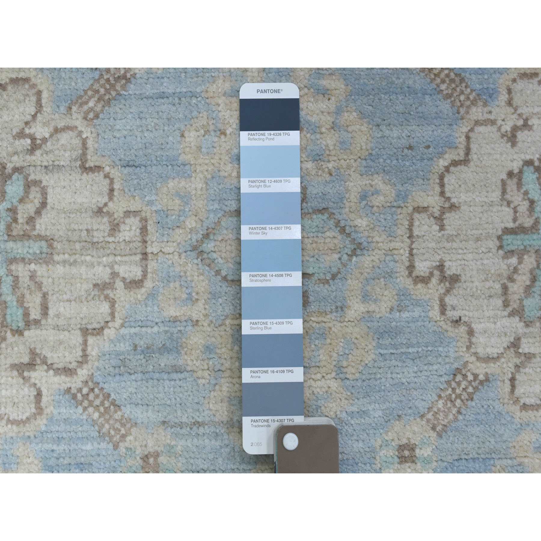 Oushak-And-Peshawar-Hand-Knotted-Rug-351335