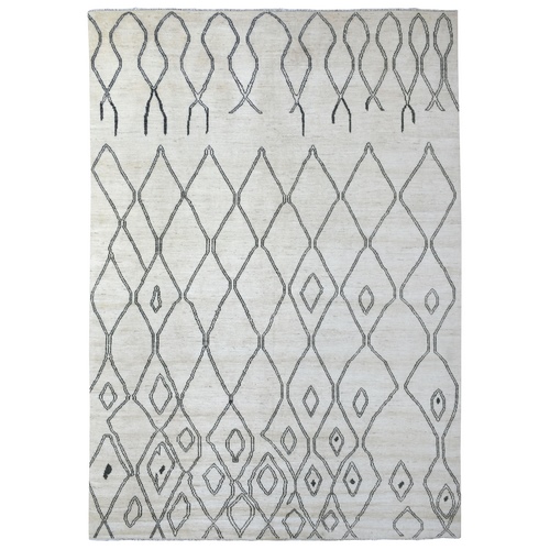 Ivory, Moroccan Berber with Criss Cross Pattern, Hand Knotted, Soft and Pliable Wool, Natural Dyes, Oriental Rug