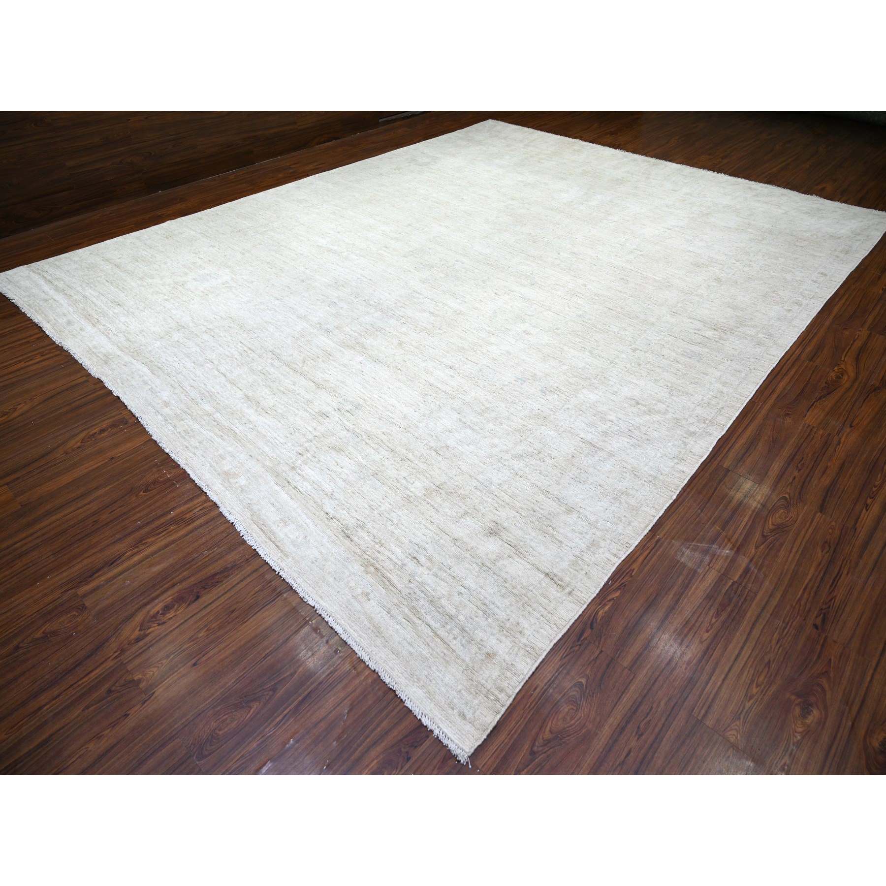 Oushak-And-Peshawar-Hand-Knotted-Rug-369595
