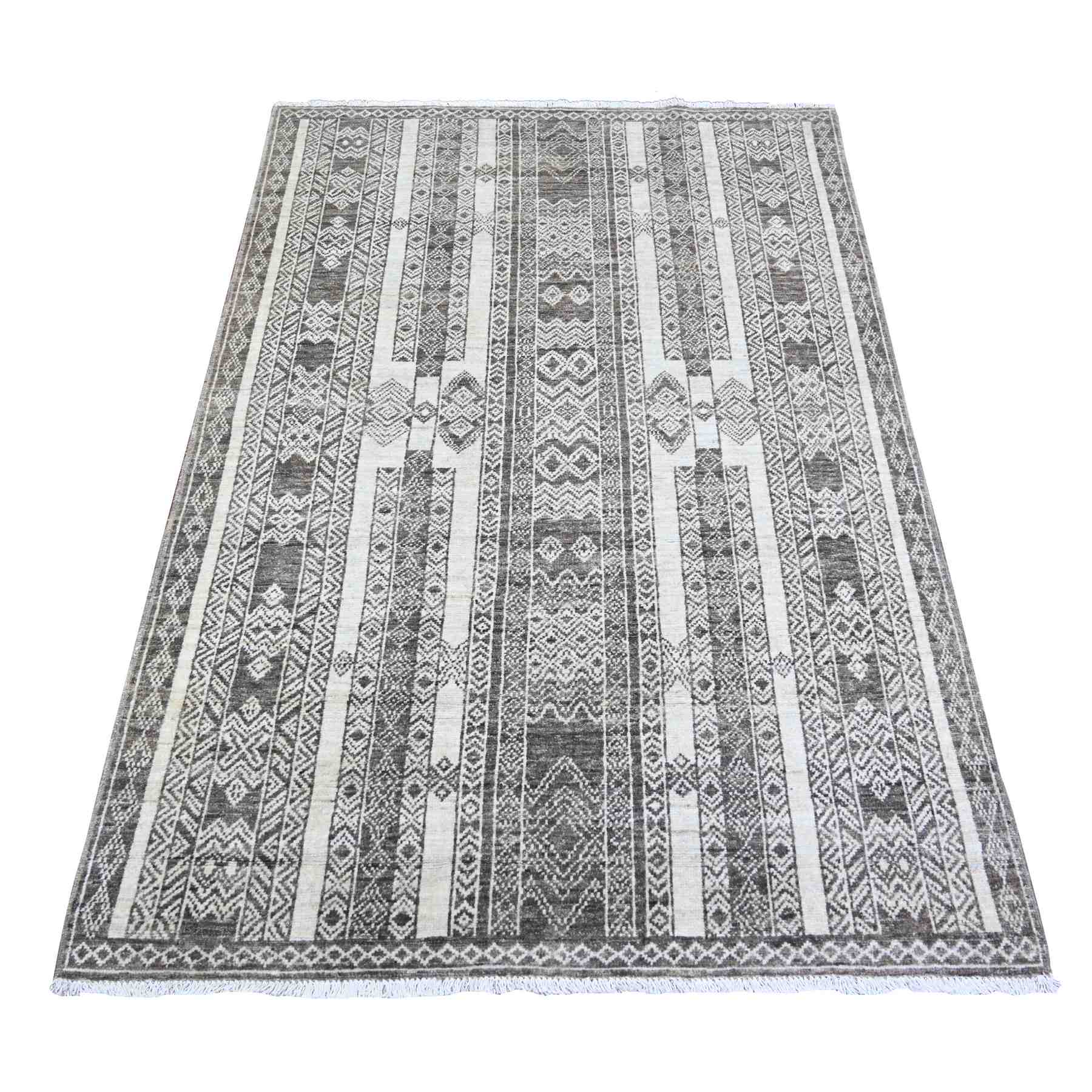 Oushak-And-Peshawar-Hand-Knotted-Rug-370935