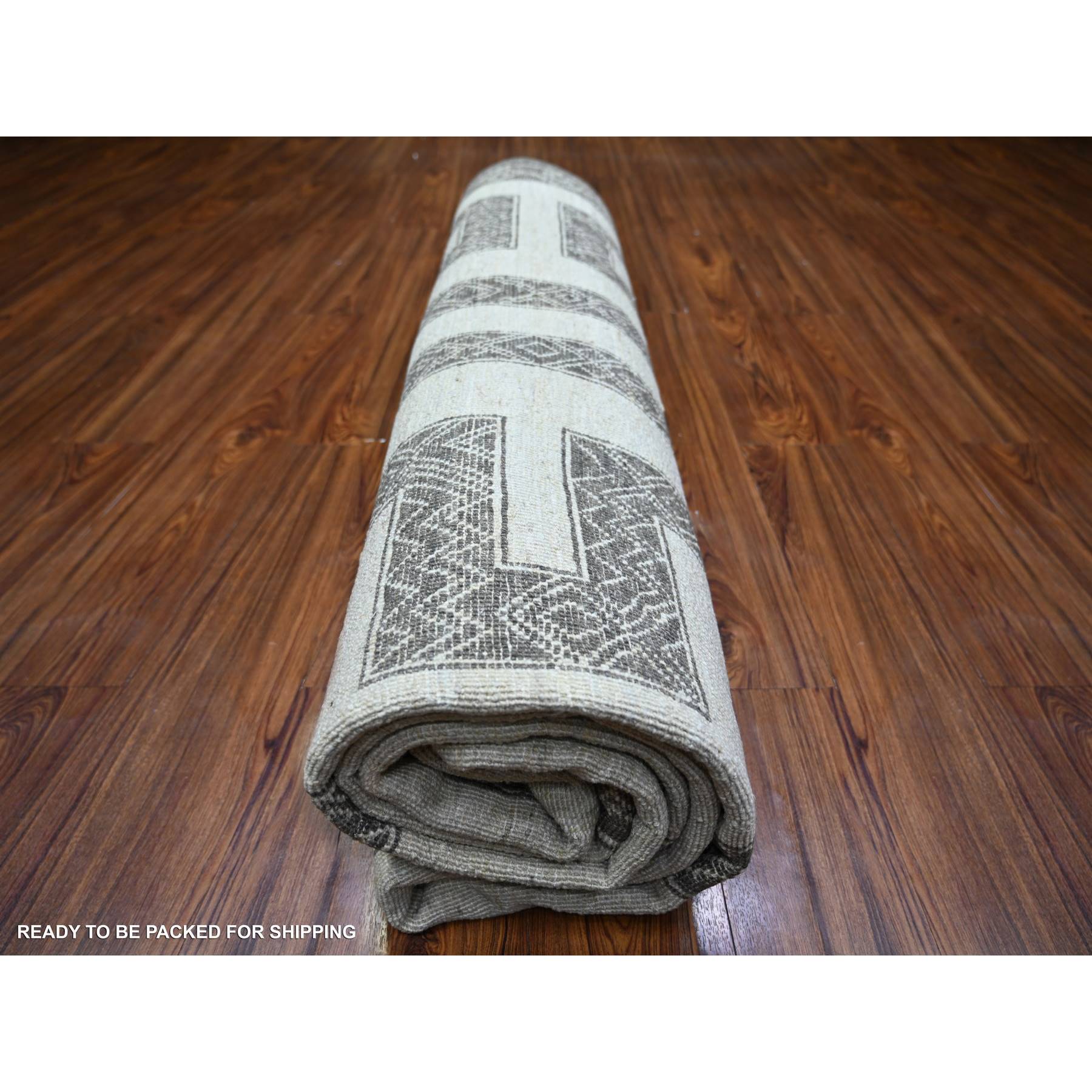Oushak-And-Peshawar-Hand-Knotted-Rug-370940