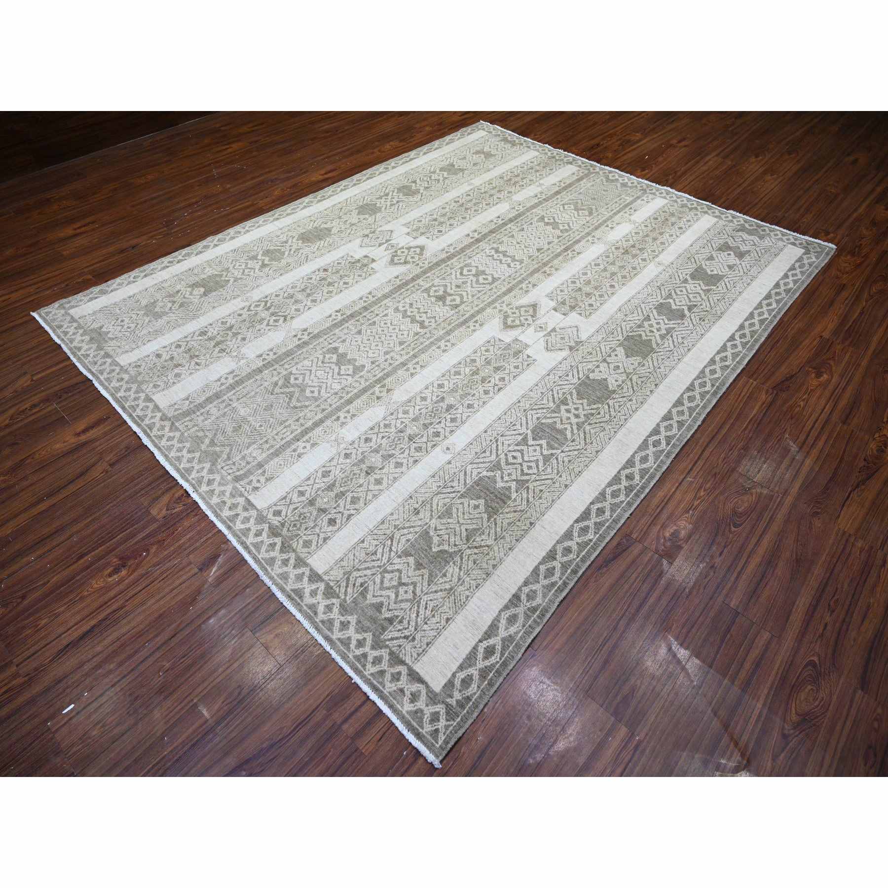 Oushak-And-Peshawar-Hand-Knotted-Rug-371485