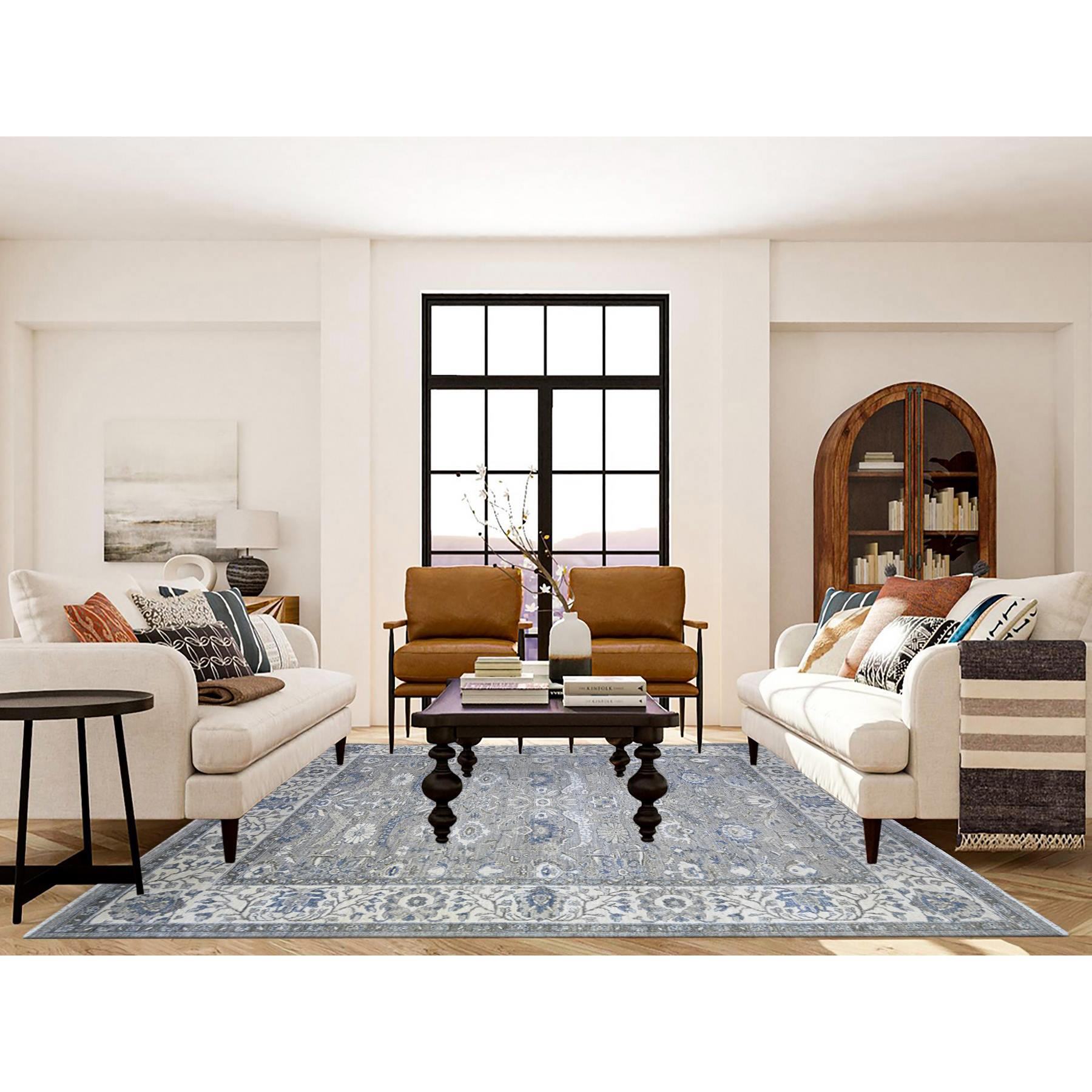 Heriz-Hand-Knotted-Rug-373395