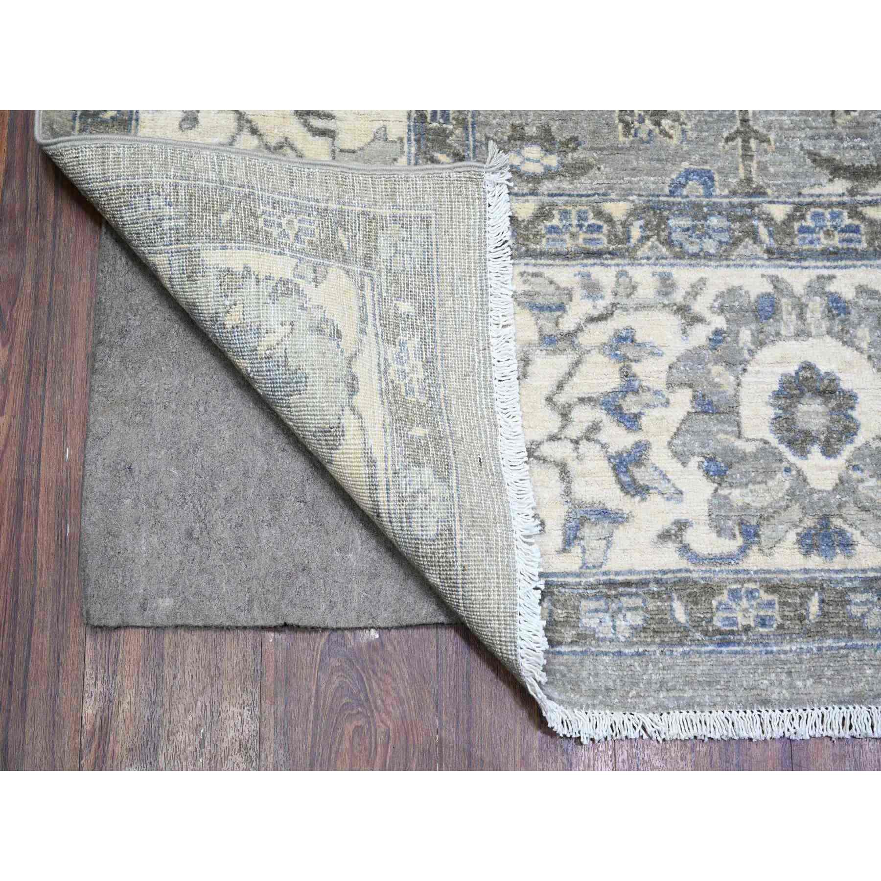 Heriz-Hand-Knotted-Rug-373395