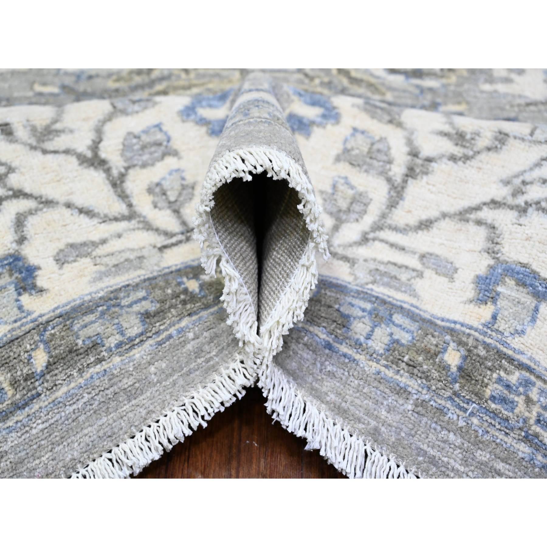 Heriz-Hand-Knotted-Rug-373395