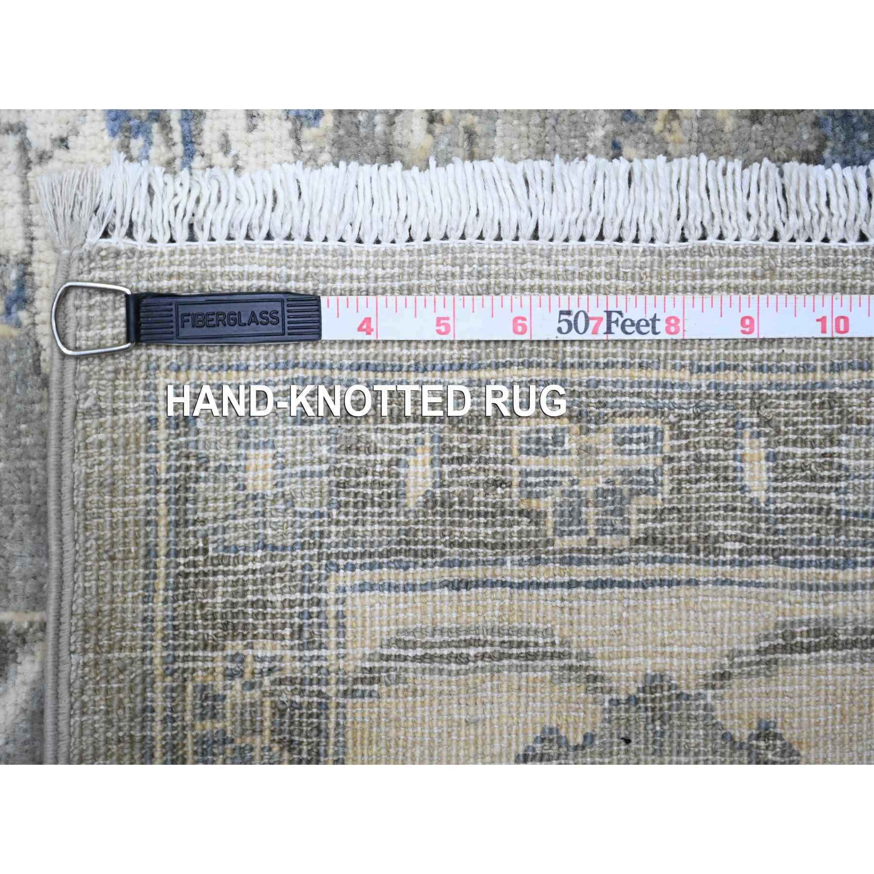 Heriz-Hand-Knotted-Rug-373395