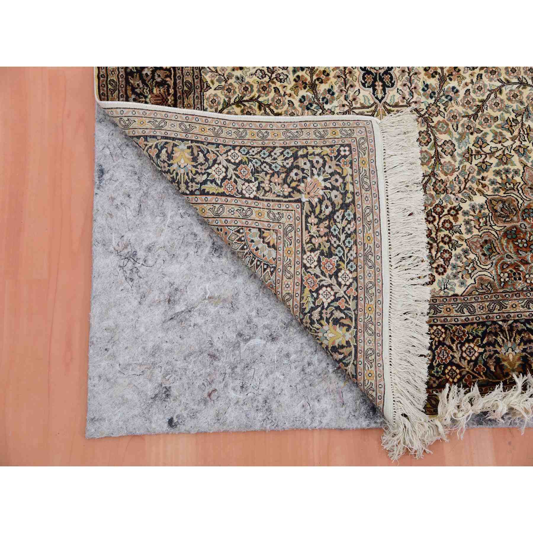 Fine-Oriental-Hand-Knotted-Rug-377190