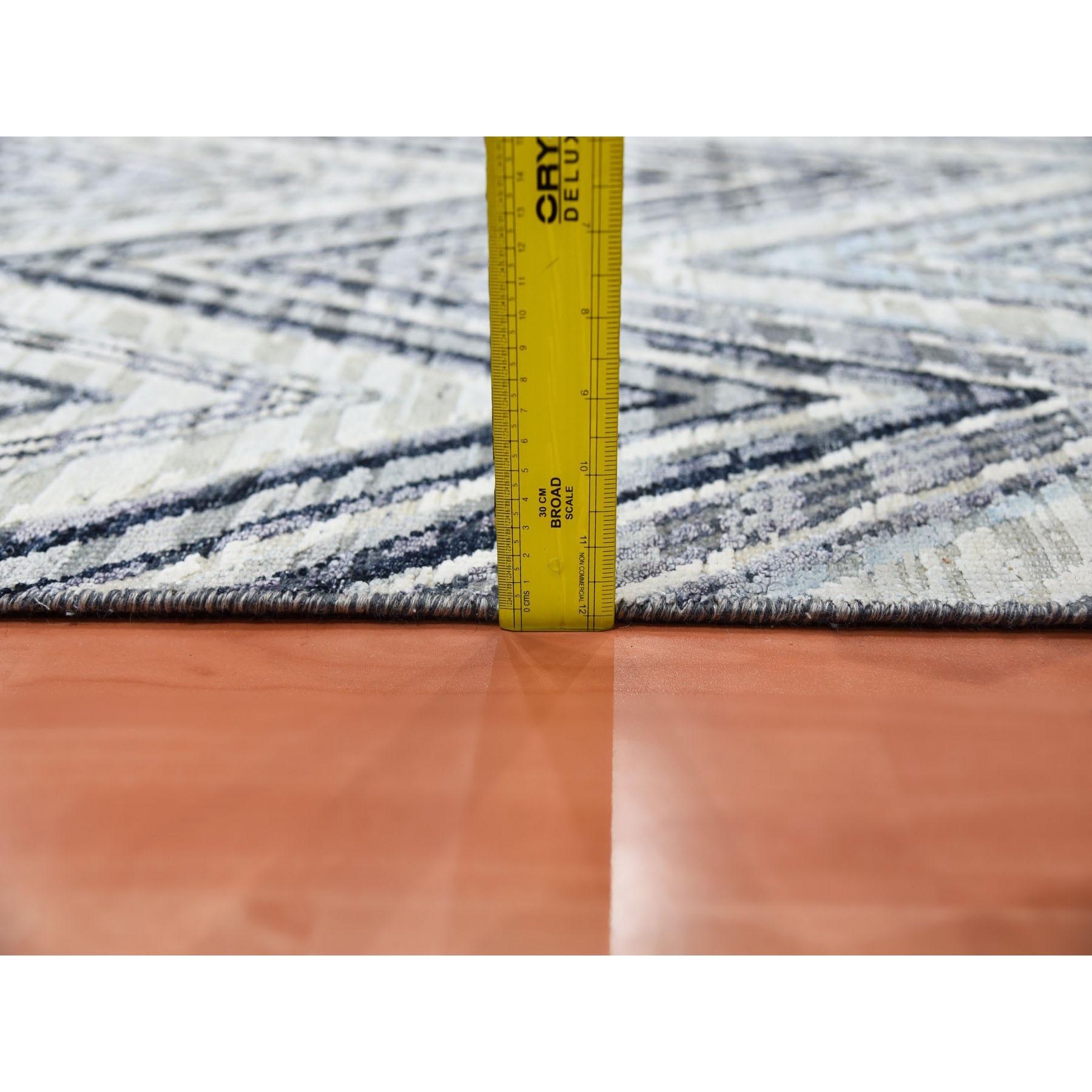 Modern-and-Contemporary-Hand-Knotted-Rug-375150