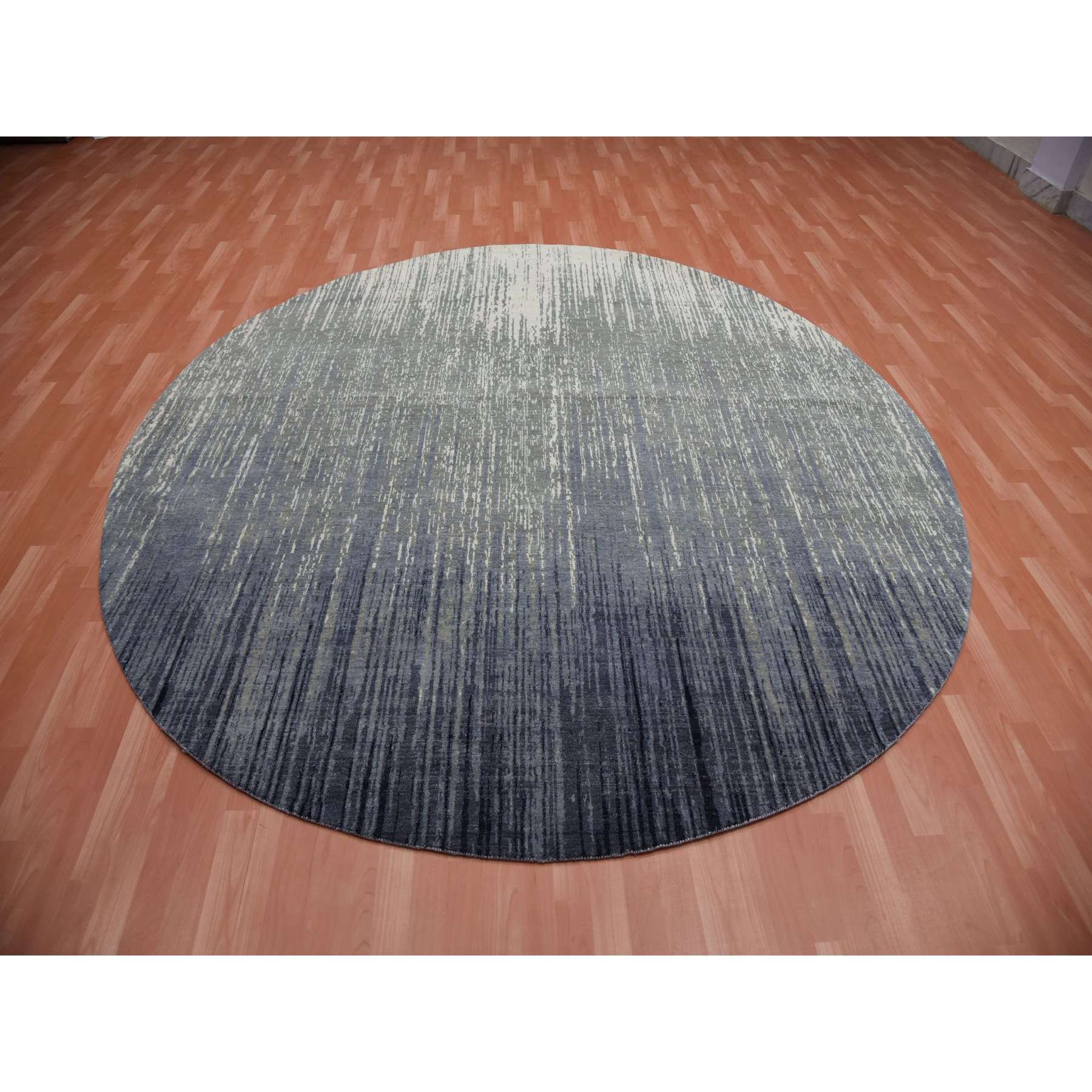 Modern-and-Contemporary-Hand-Knotted-Rug-375710