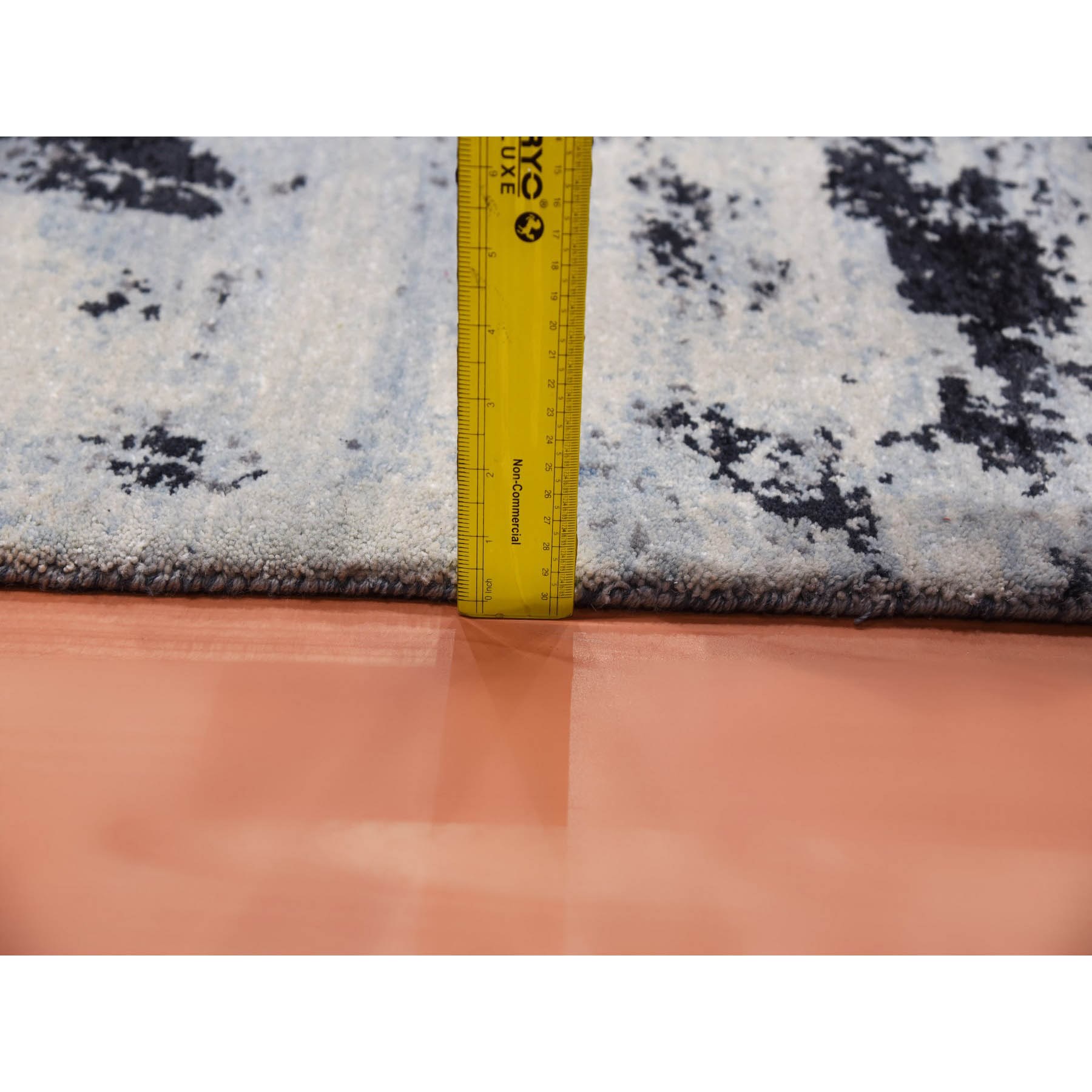 Modern-and-Contemporary-Hand-Knotted-Rug-375890