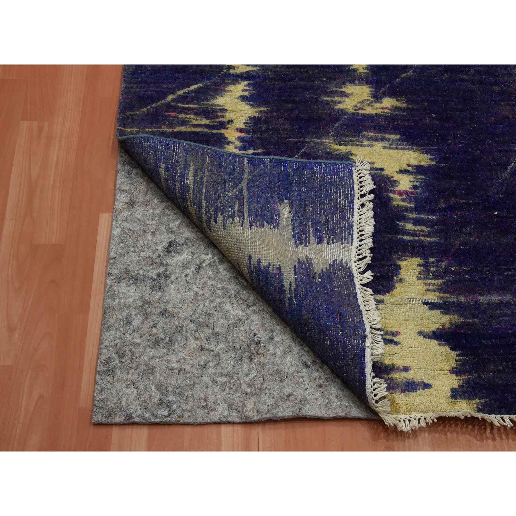 Modern-and-Contemporary-Hand-Knotted-Rug-375980