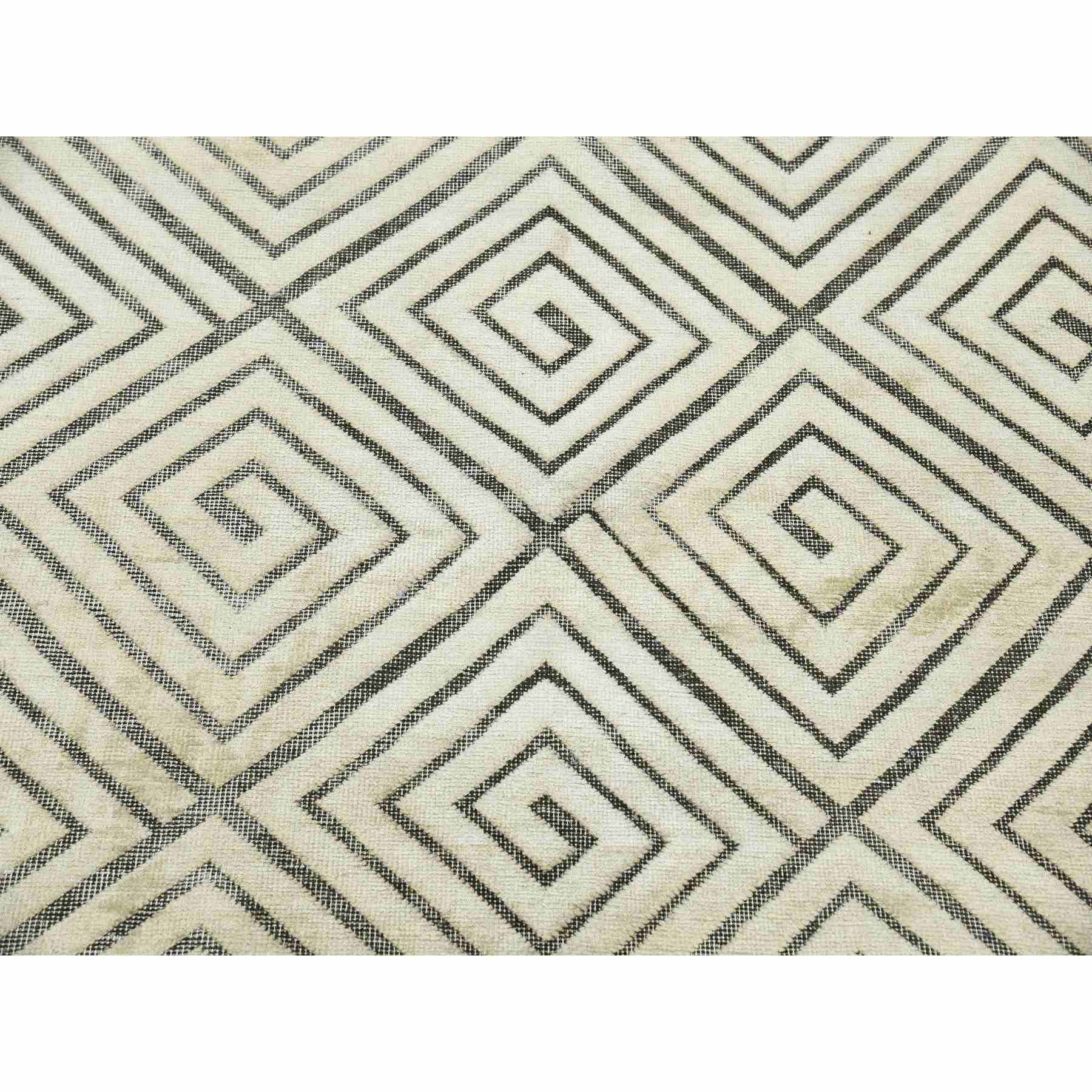 Modern-and-Contemporary-Hand-Knotted-Rug-376100
