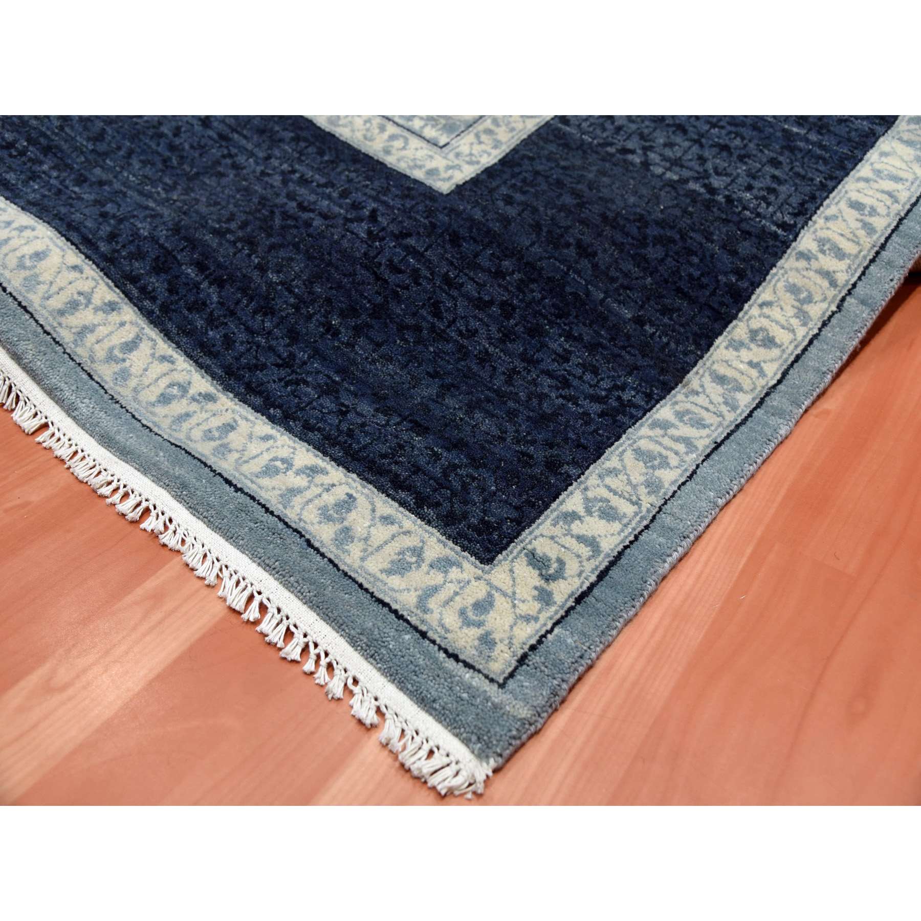 Modern-and-Contemporary-Hand-Knotted-Rug-376265