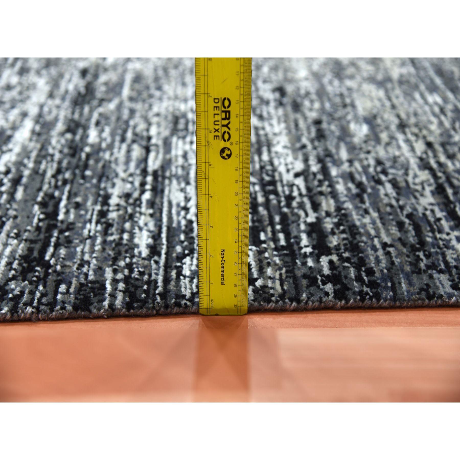 Modern-and-Contemporary-Hand-Knotted-Rug-376420