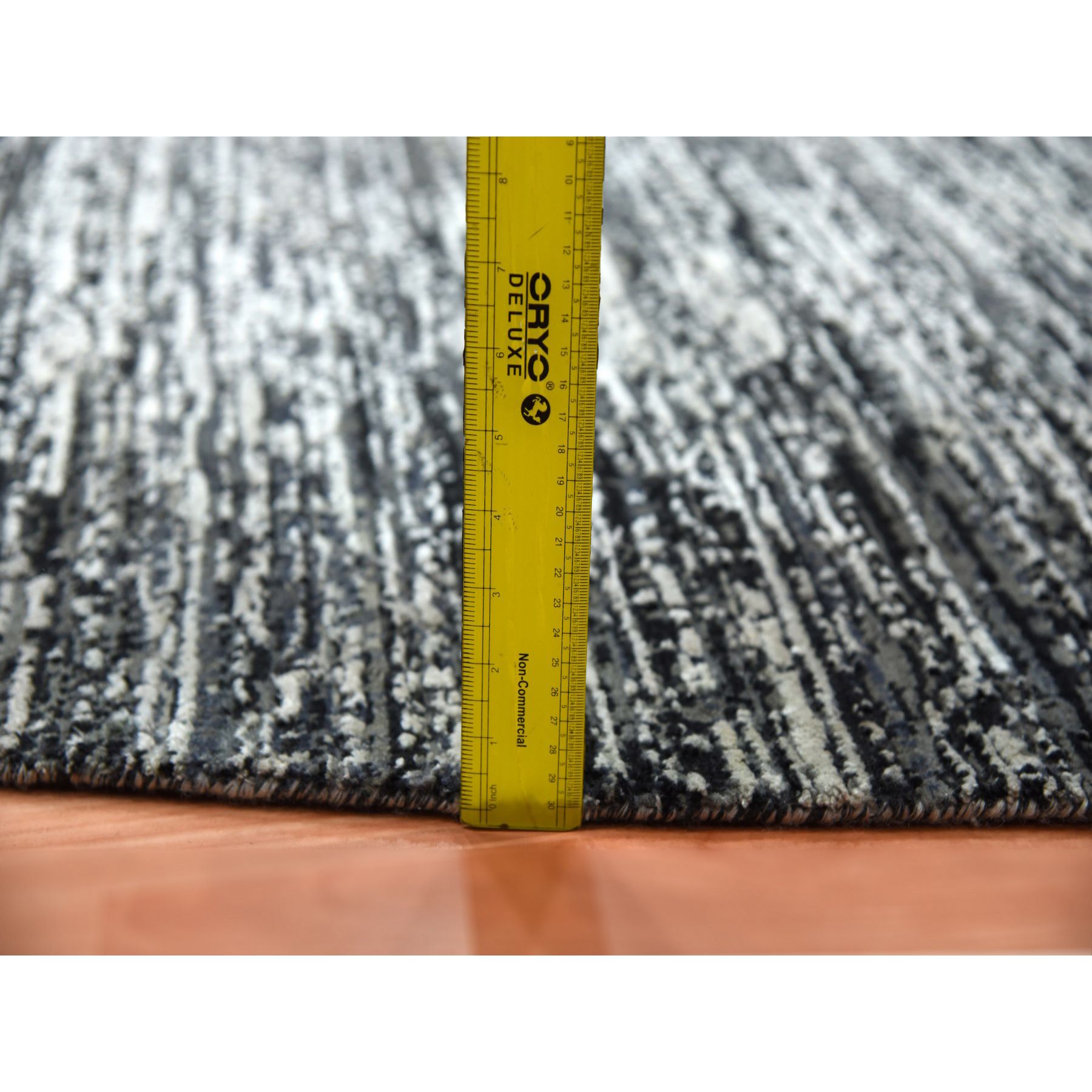 Modern-and-Contemporary-Hand-Knotted-Rug-376430