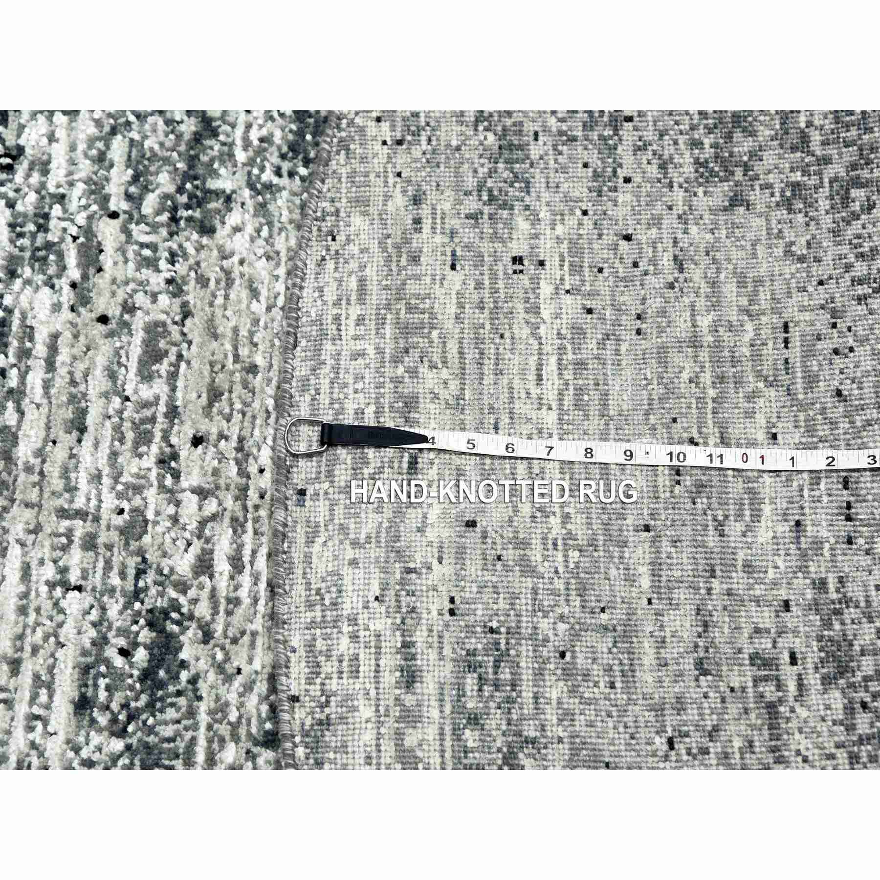 Modern-and-Contemporary-Hand-Knotted-Rug-376435