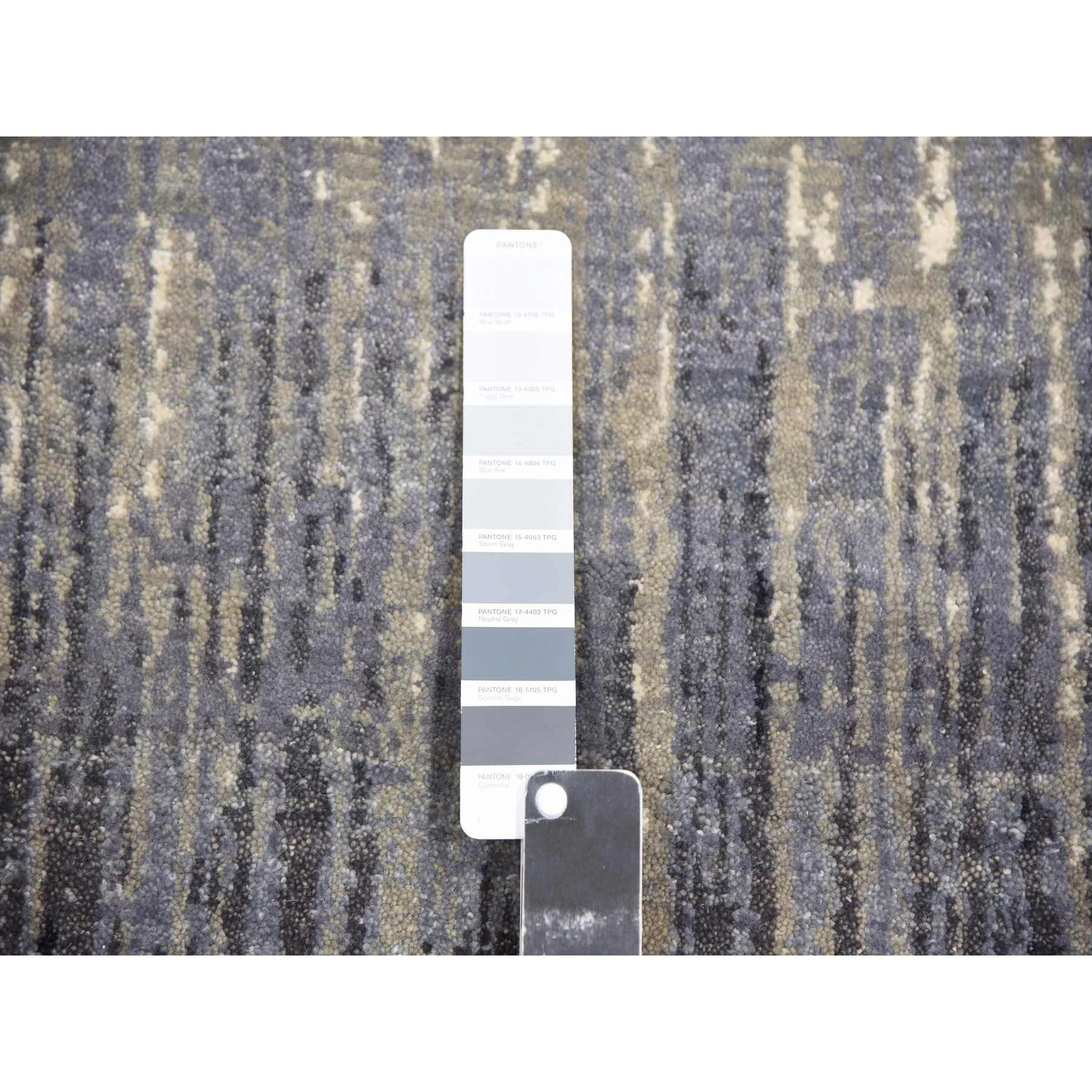 Modern-and-Contemporary-Hand-Knotted-Rug-376535