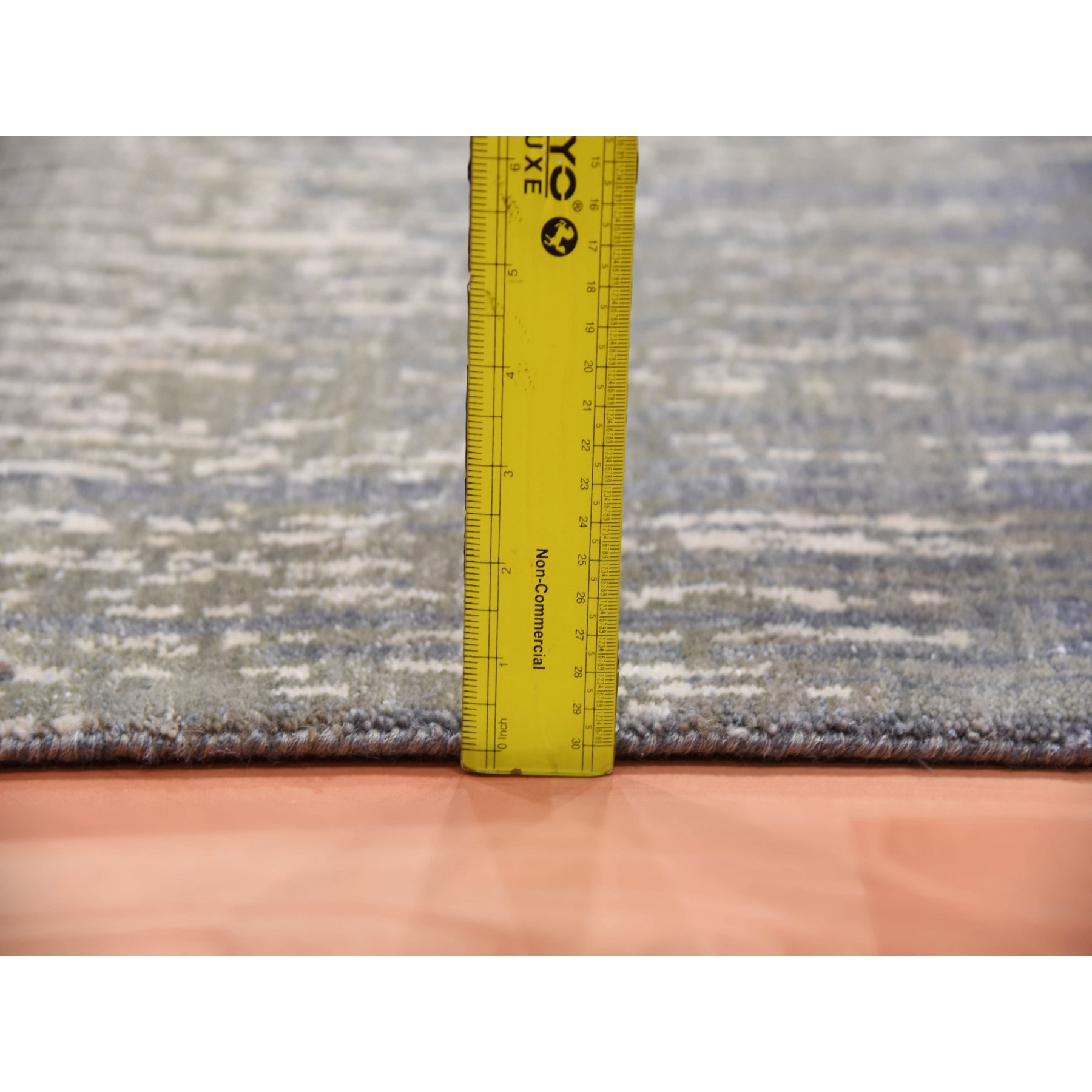 Modern-and-Contemporary-Hand-Knotted-Rug-376535