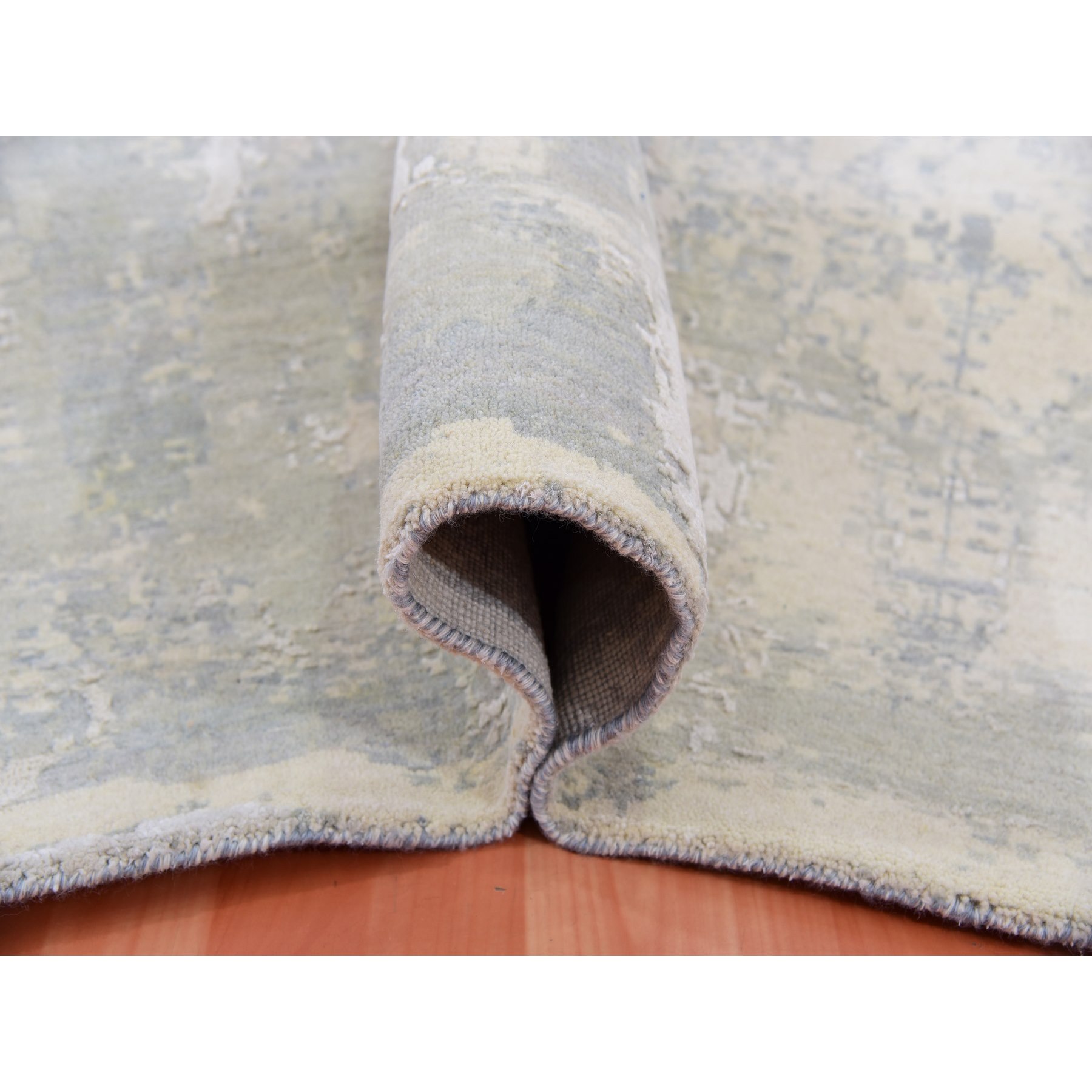 Modern-and-Contemporary-Hand-Knotted-Rug-376655