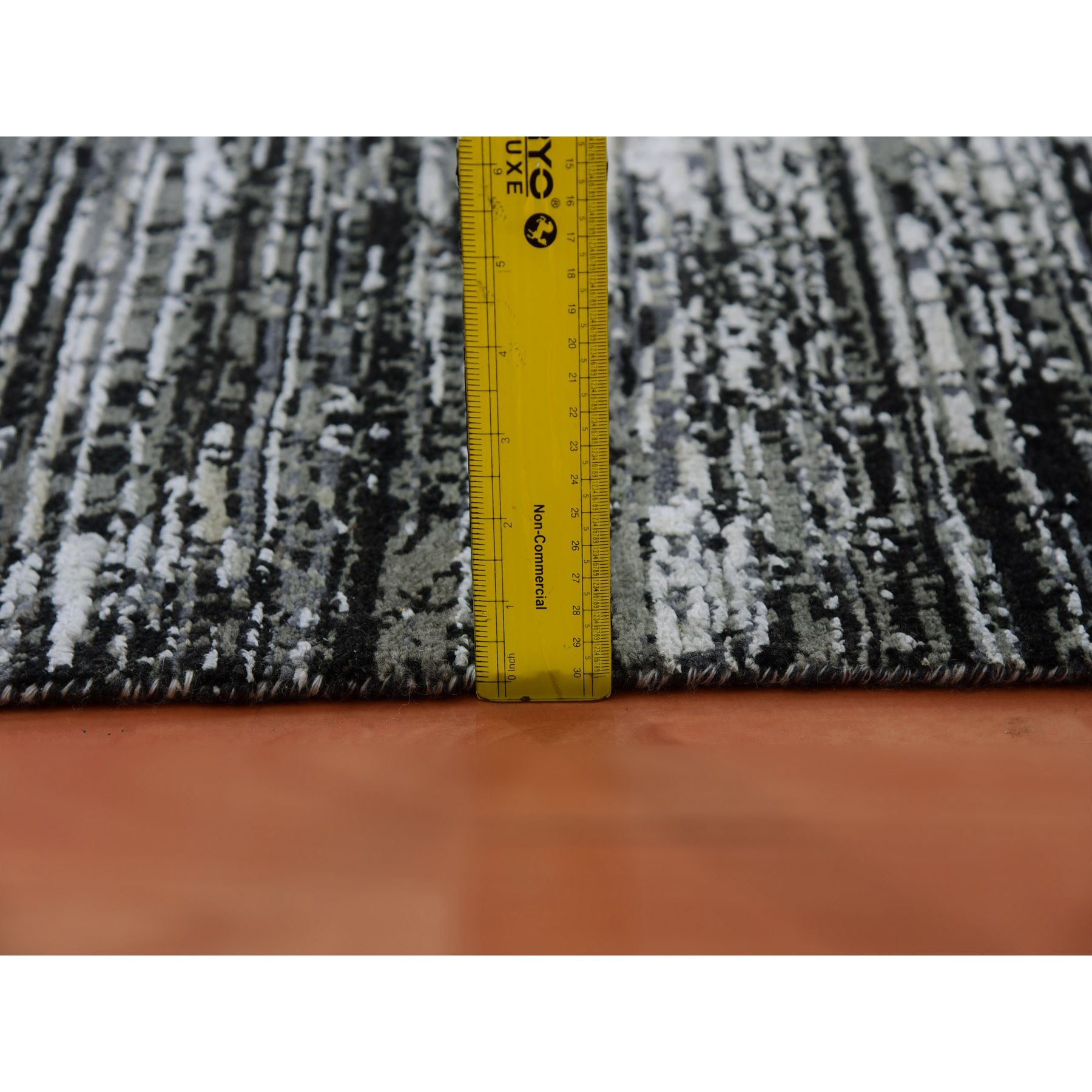 Modern-and-Contemporary-Hand-Knotted-Rug-376675
