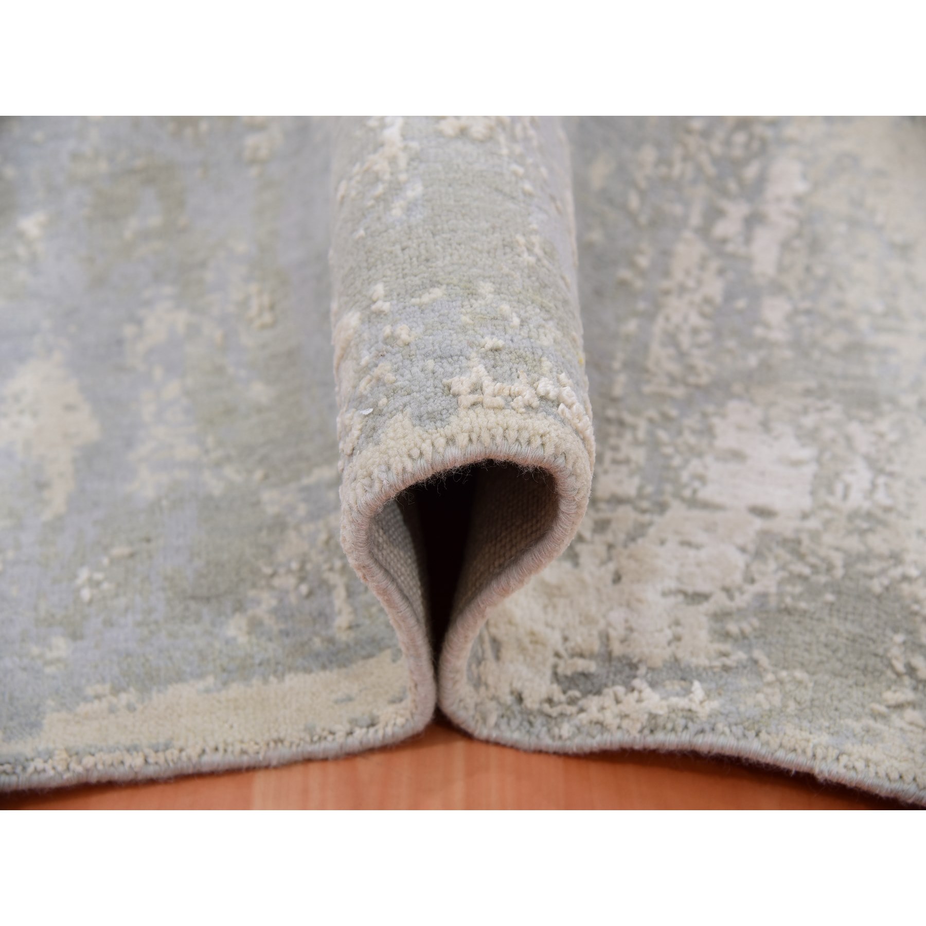 Modern-and-Contemporary-Hand-Knotted-Rug-376695