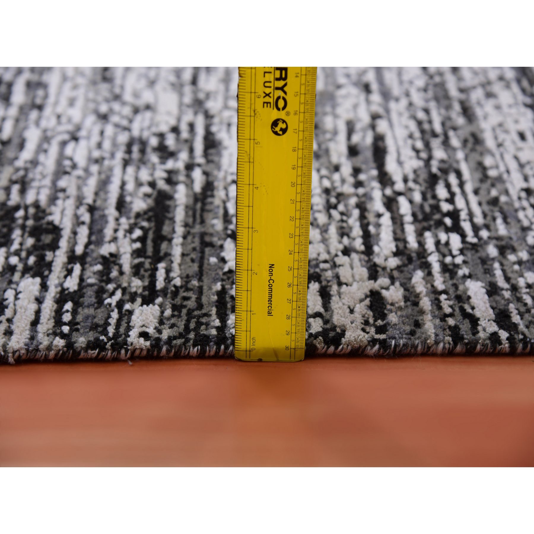 Modern-and-Contemporary-Hand-Knotted-Rug-376720