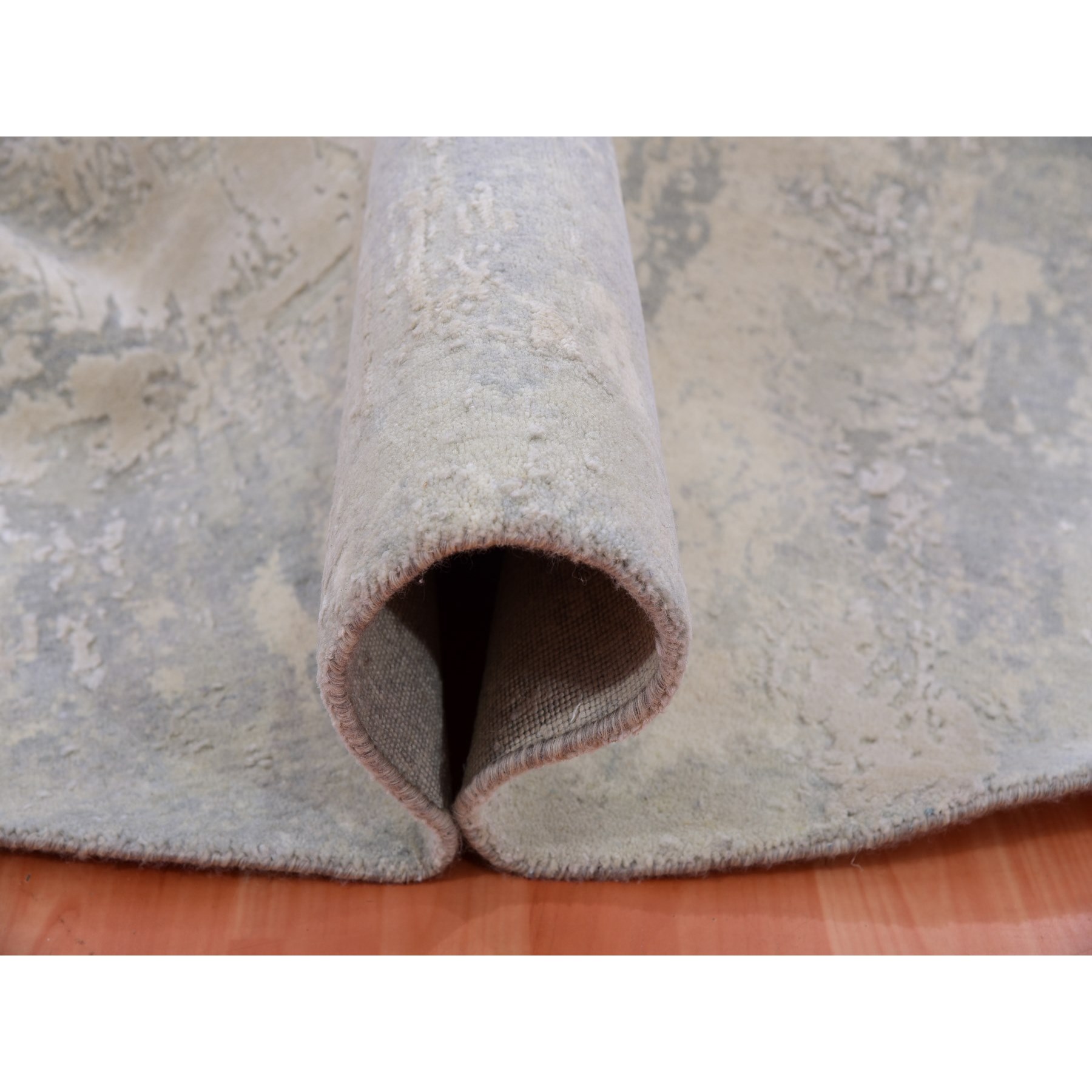 Modern-and-Contemporary-Hand-Knotted-Rug-376725