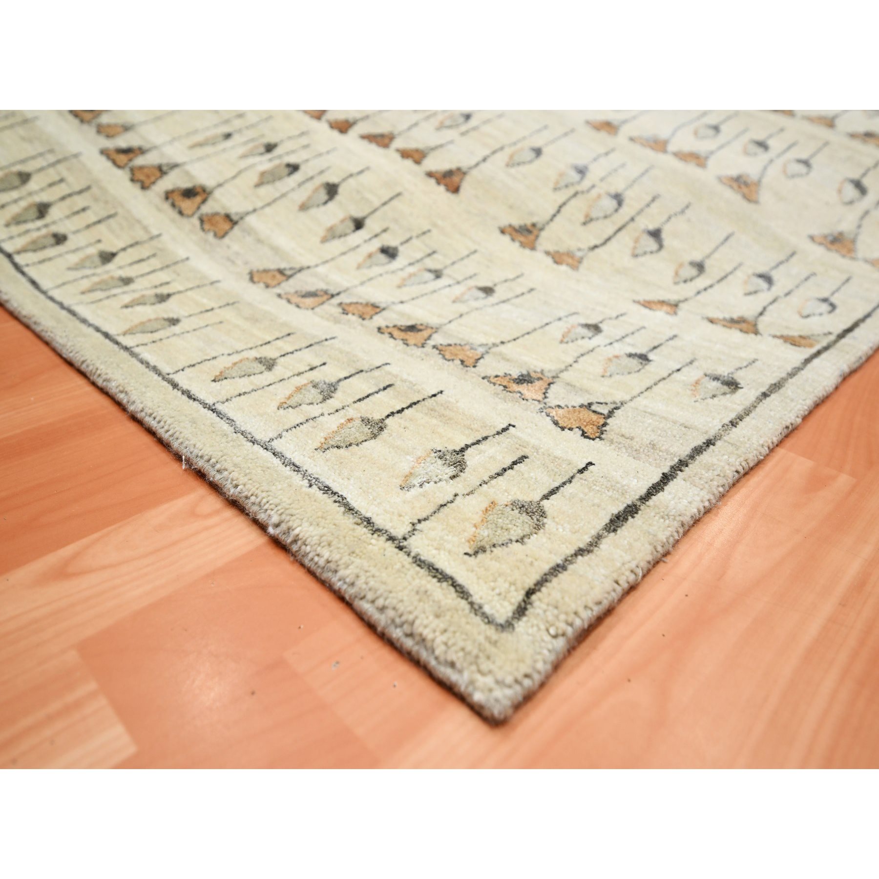 Modern-and-Contemporary-Hand-Knotted-Rug-377435