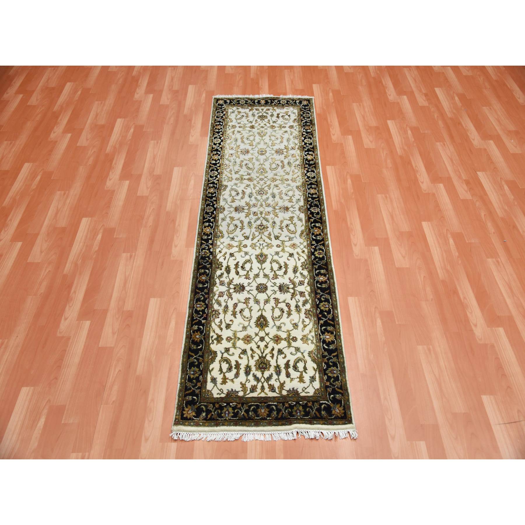 Rajasthan-Hand-Knotted-Rug-376385