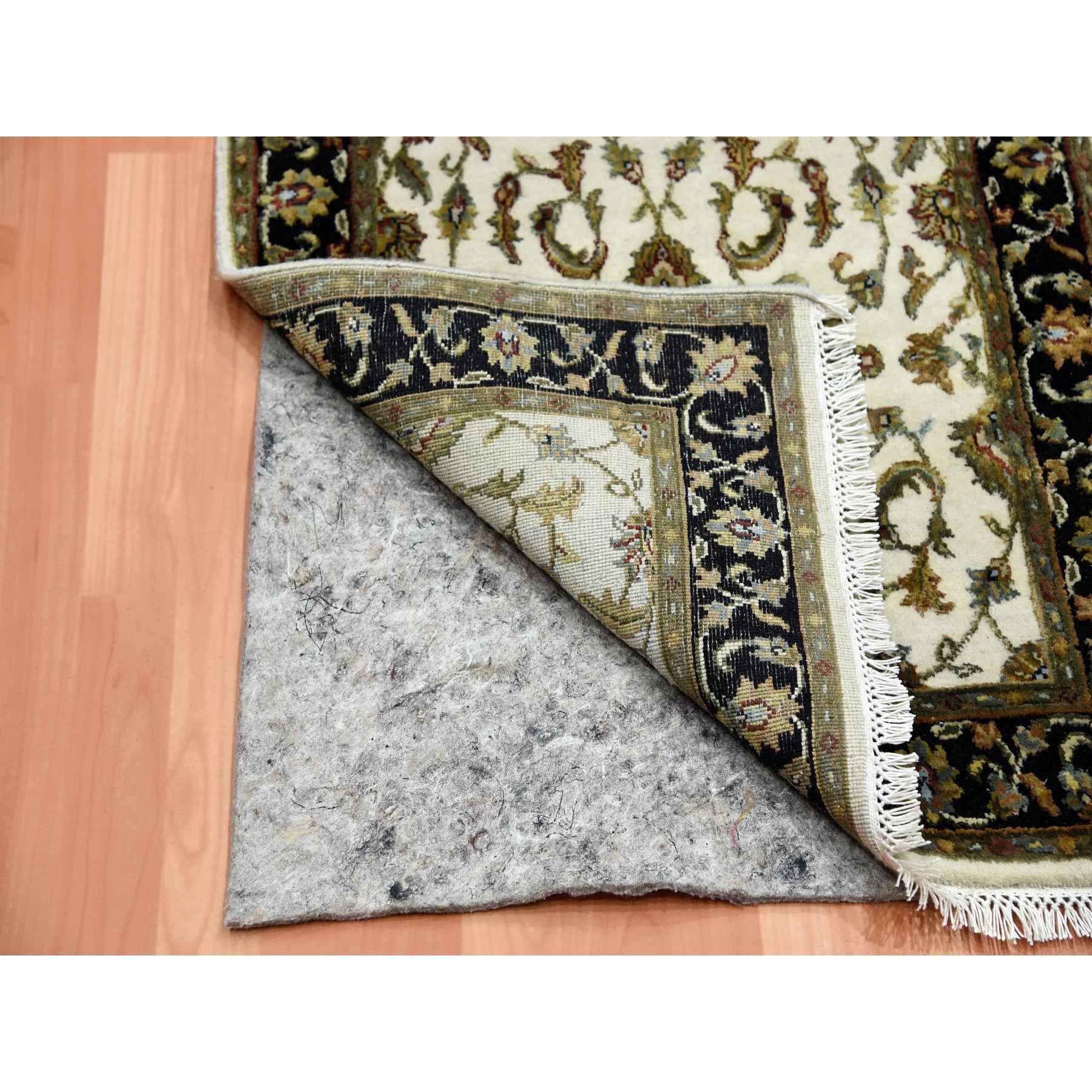 Rajasthan-Hand-Knotted-Rug-376390