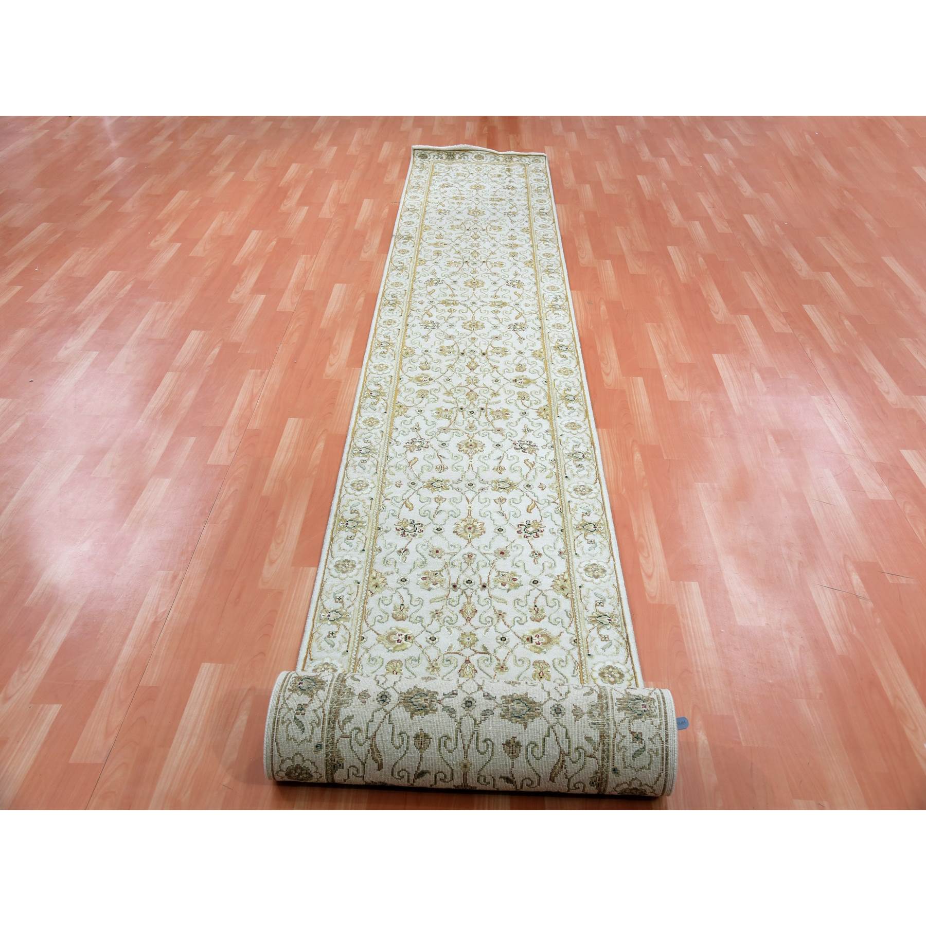 Rajasthan-Hand-Knotted-Rug-376835