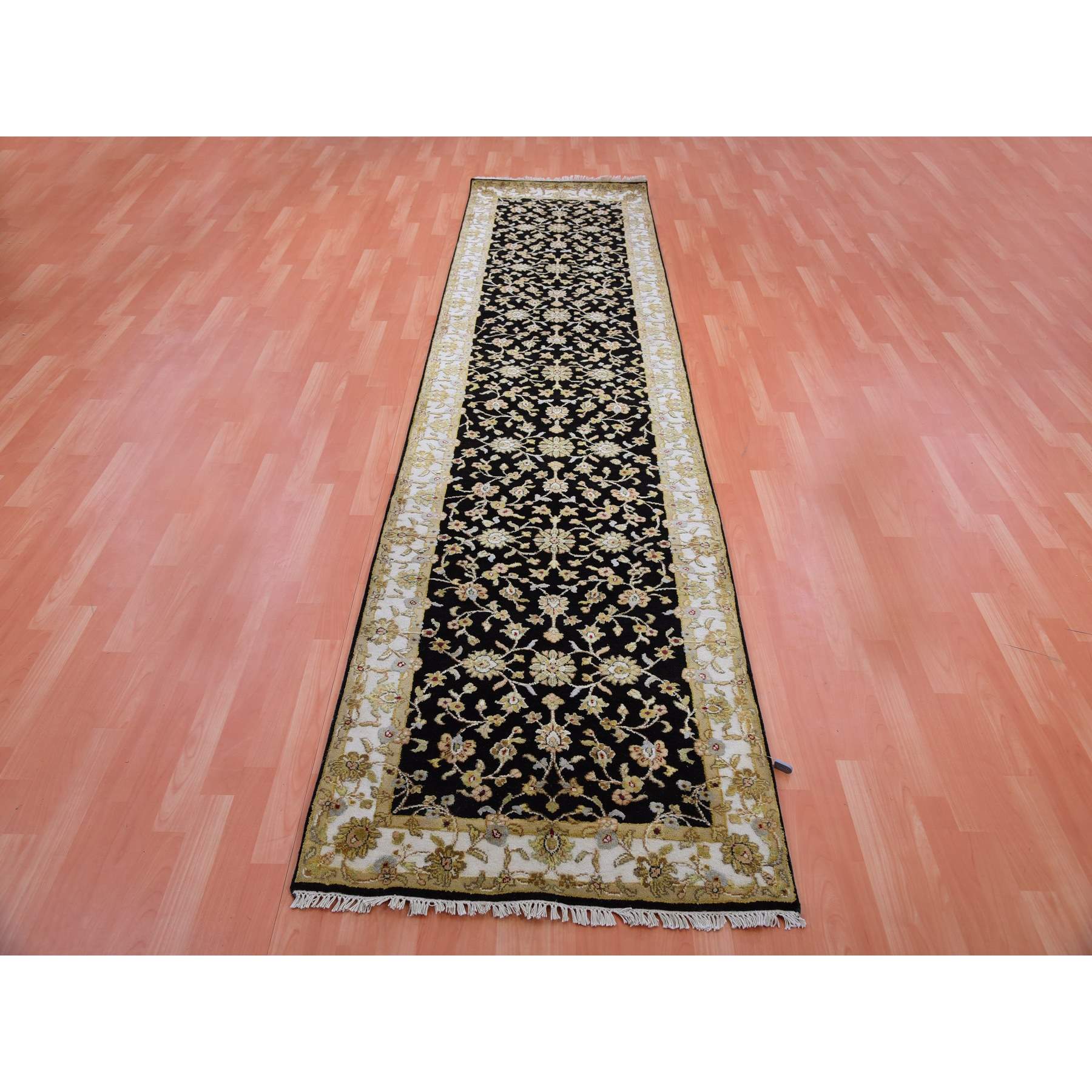 Rajasthan-Hand-Knotted-Rug-376920