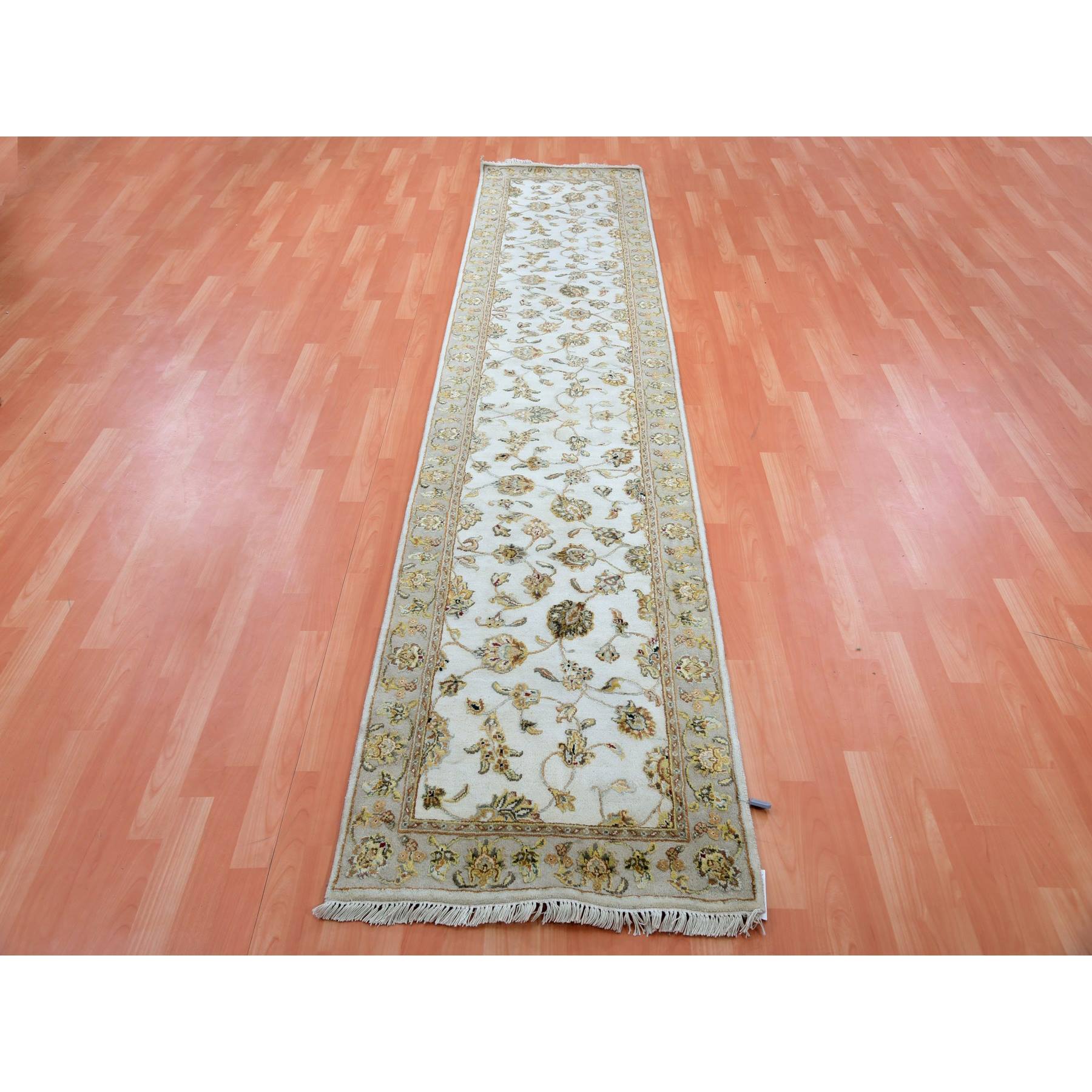 Rajasthan-Hand-Knotted-Rug-376955