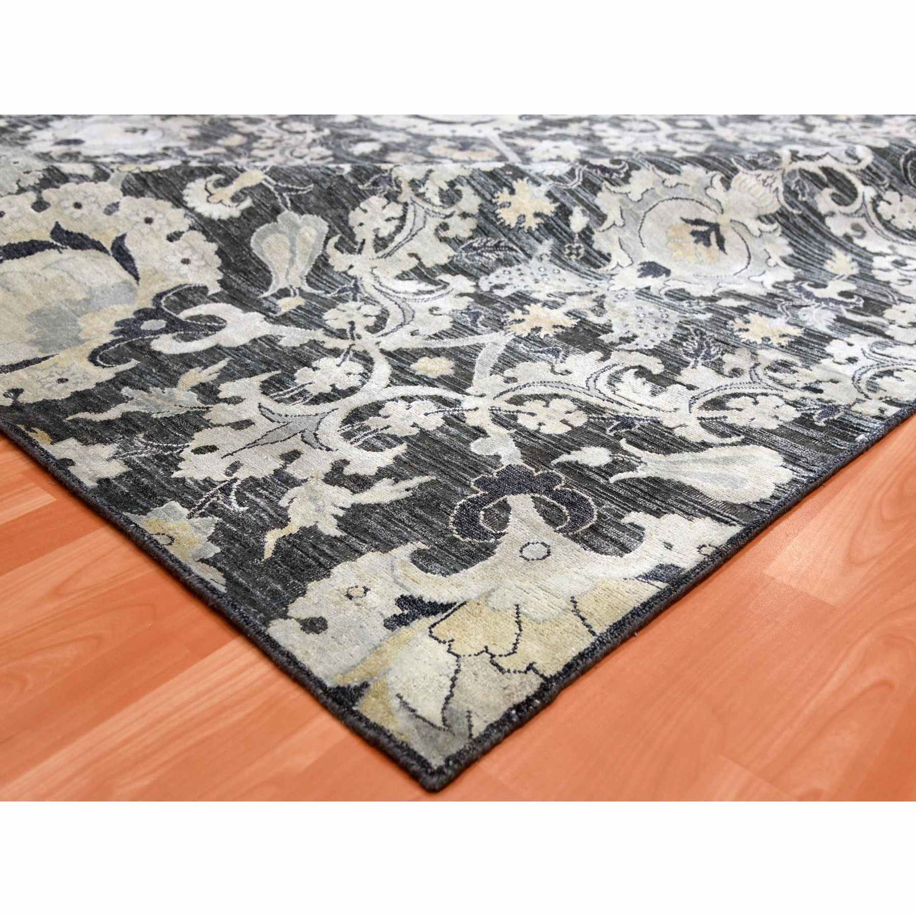 Wool-and-Silk-Hand-Knotted-Rug-375605
