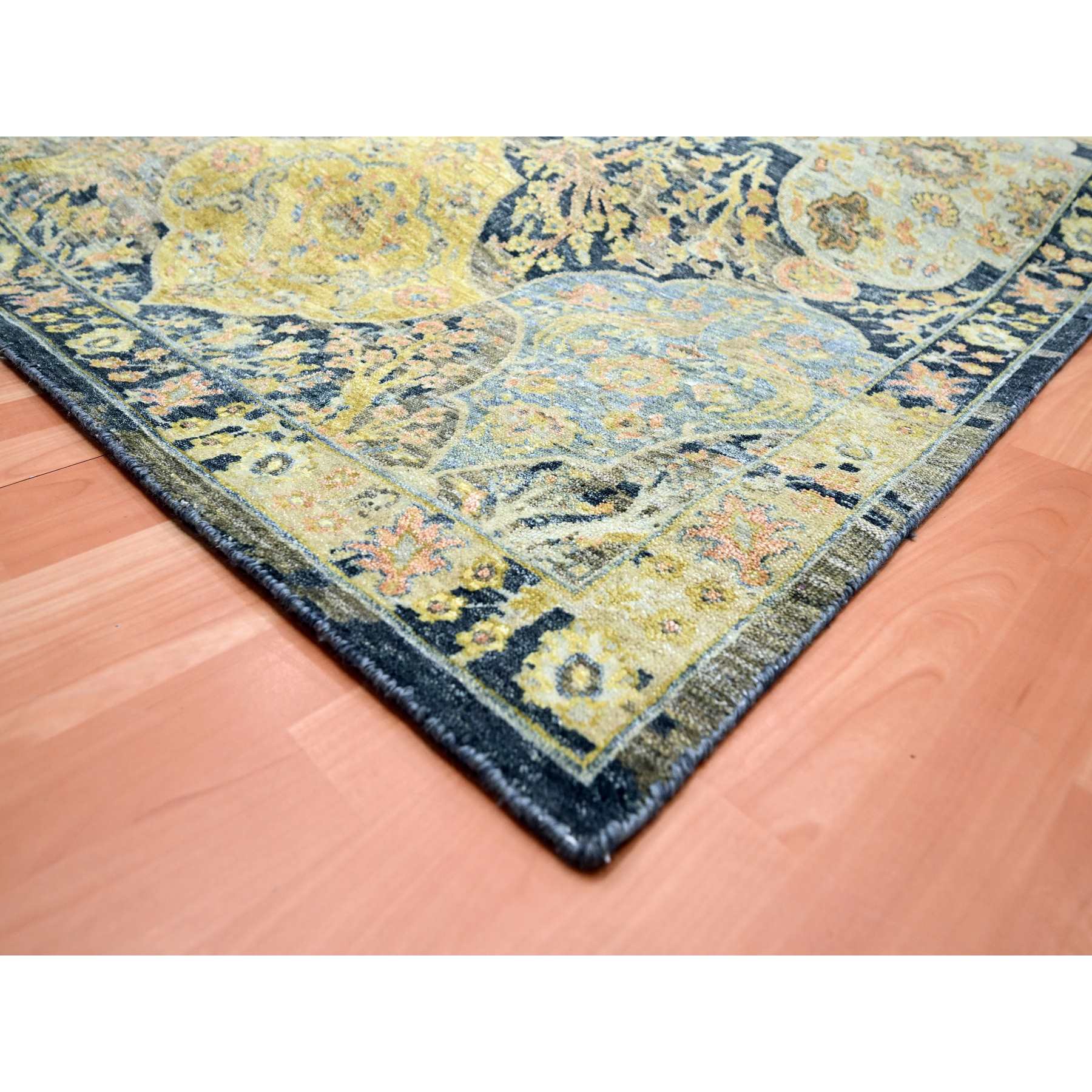 Fine-Oriental-Hand-Knotted-Rug-377800