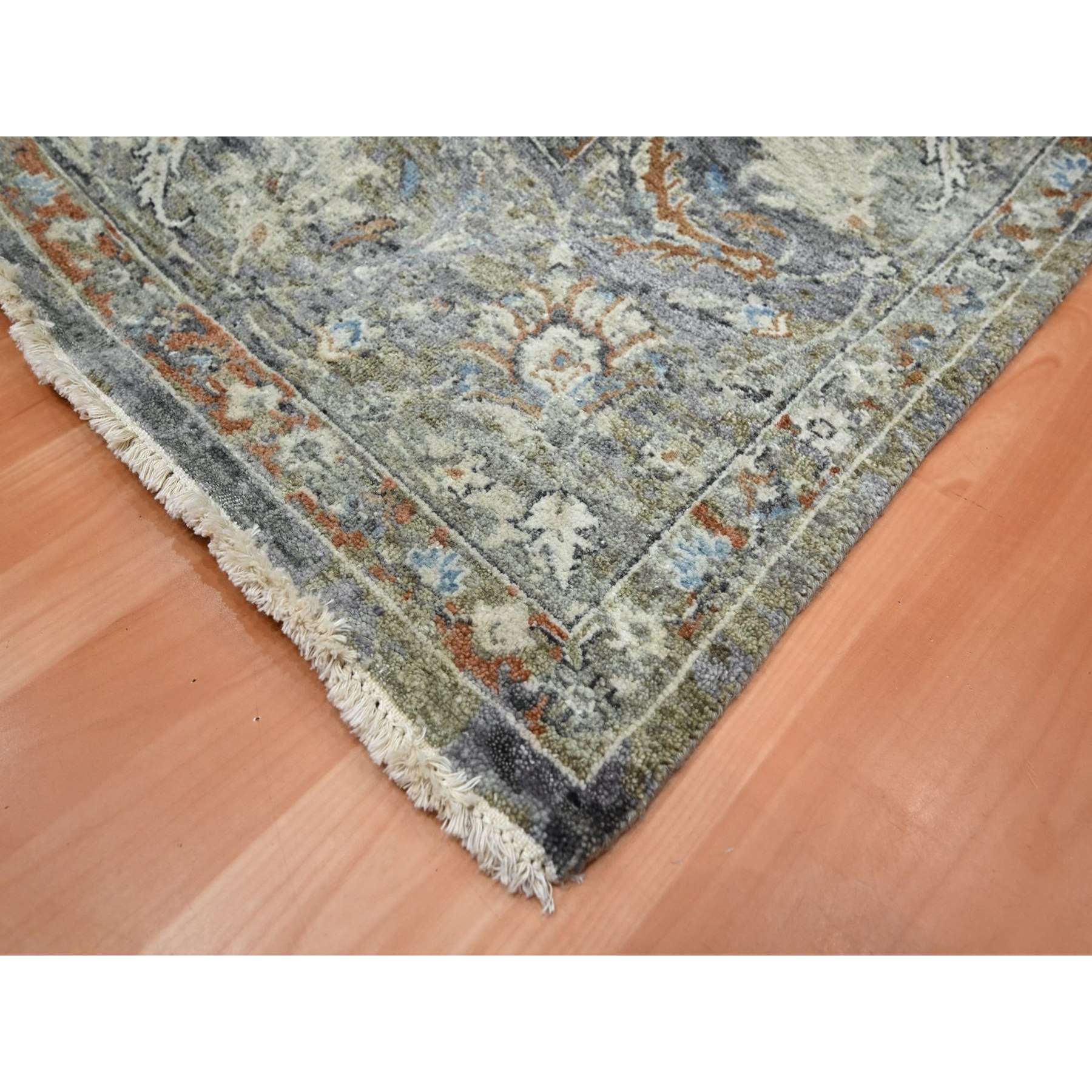 Fine-Oriental-Hand-Knotted-Rug-379695