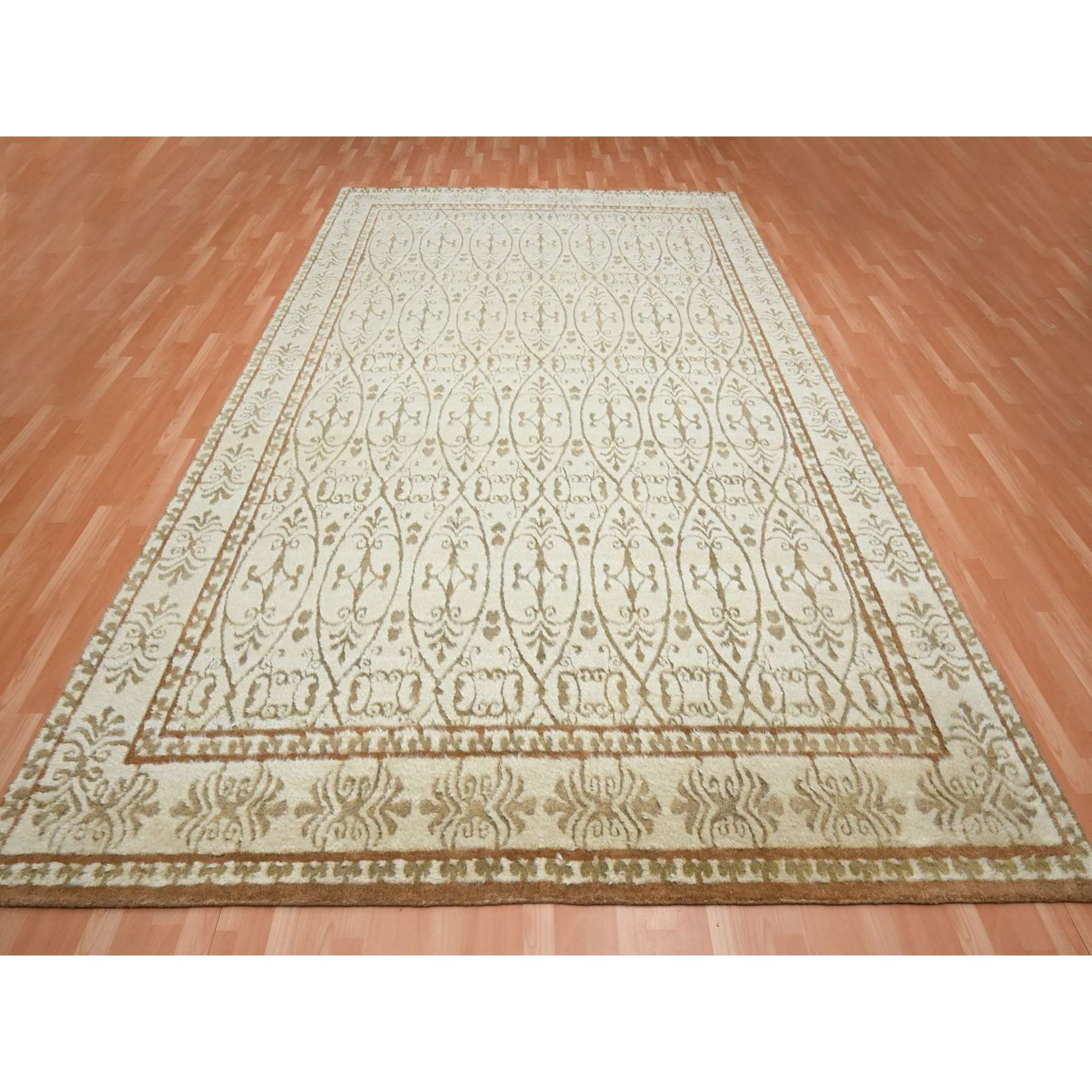 Fine-Oriental-Hand-Knotted-Rug-379735