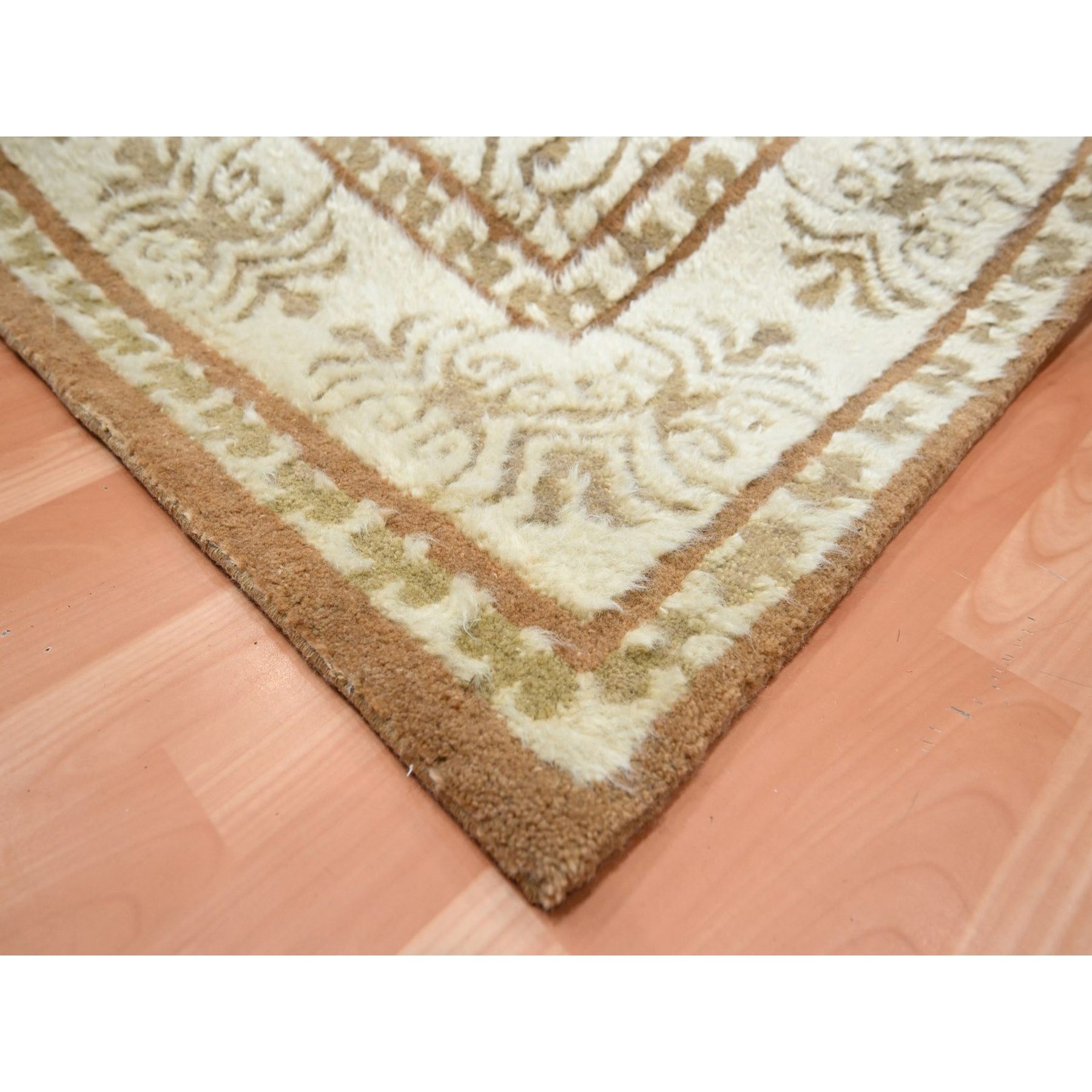 Fine-Oriental-Hand-Knotted-Rug-379735
