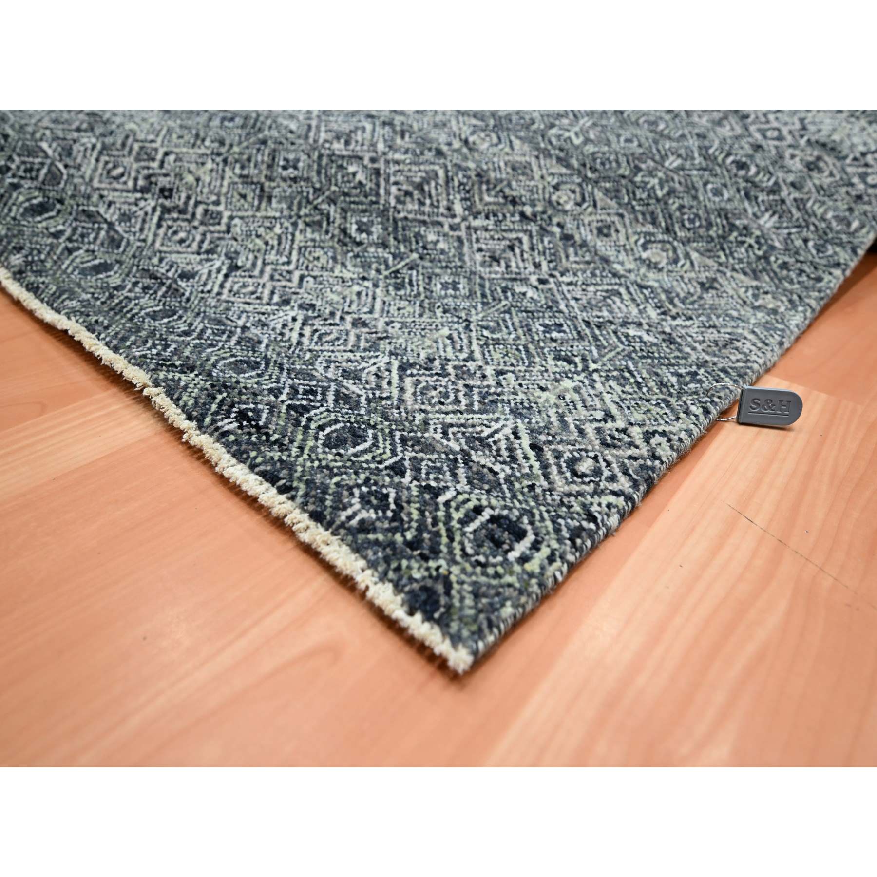 Modern-and-Contemporary-Hand-Knotted-Rug-377725