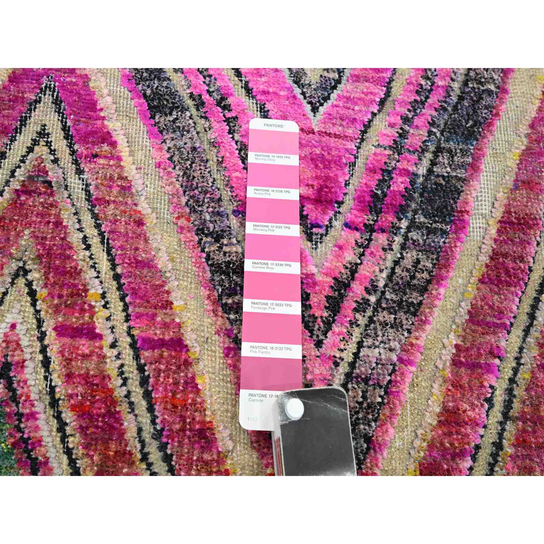 Modern-and-Contemporary-Hand-Knotted-Rug-377835