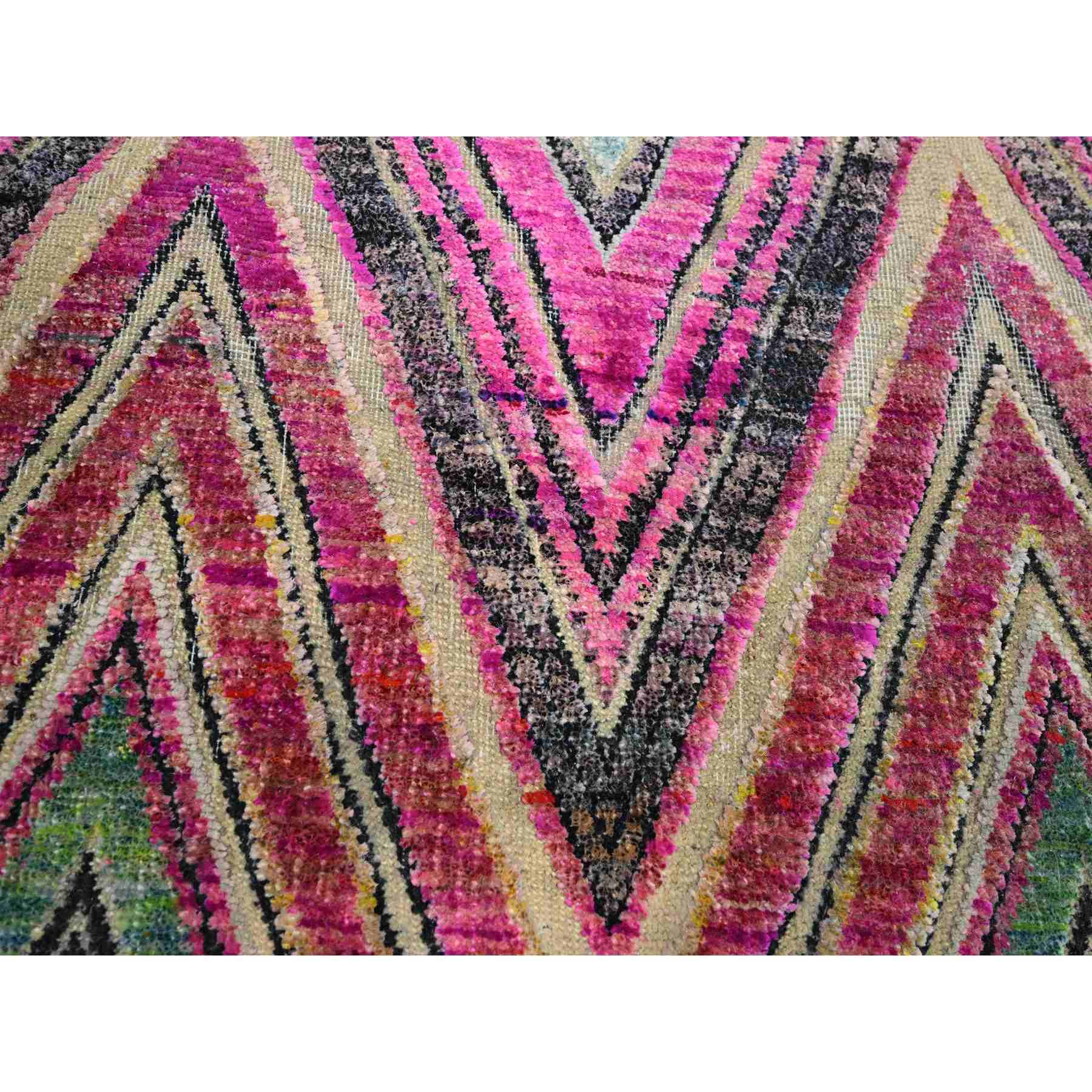 Modern-and-Contemporary-Hand-Knotted-Rug-377835