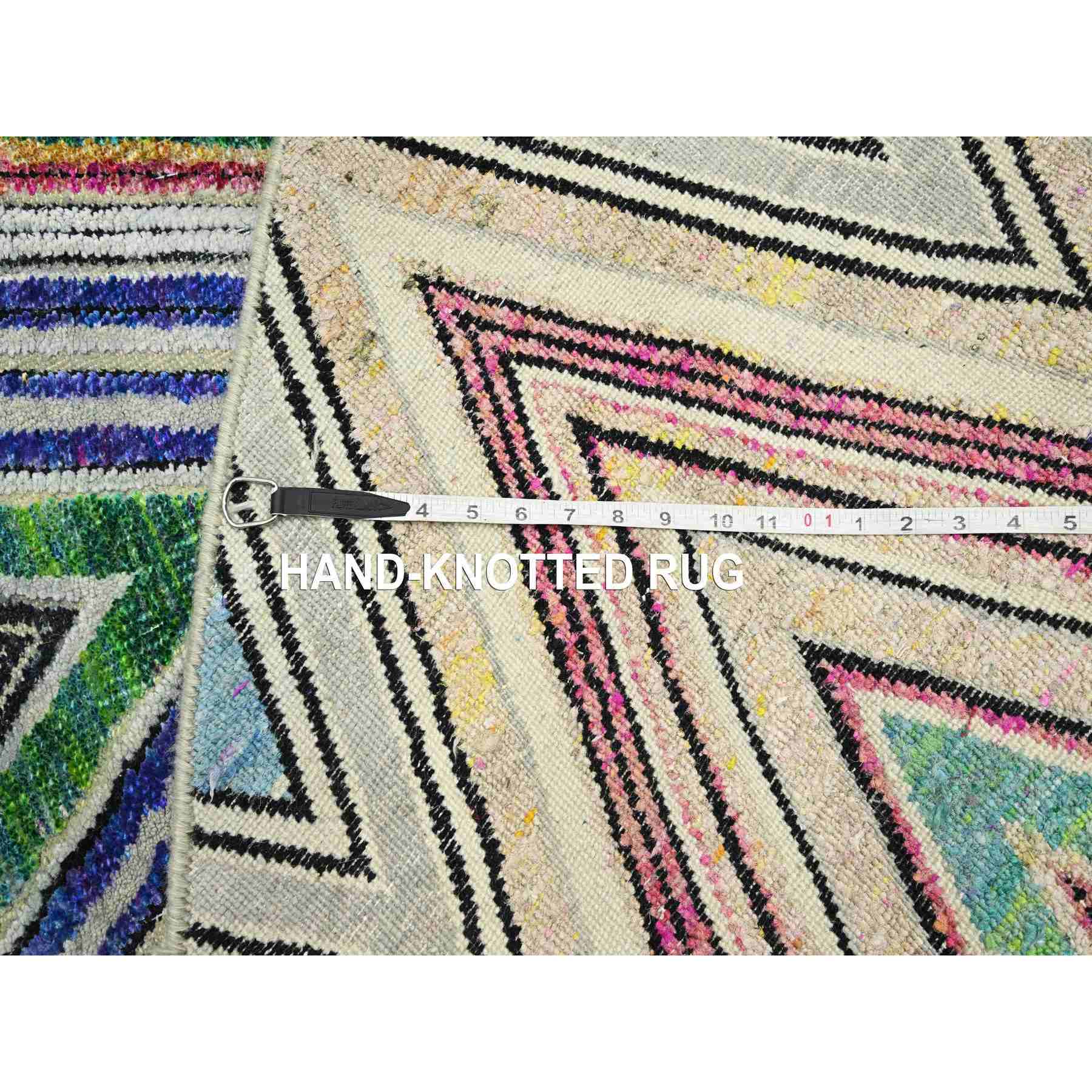 Modern-and-Contemporary-Hand-Knotted-Rug-377835