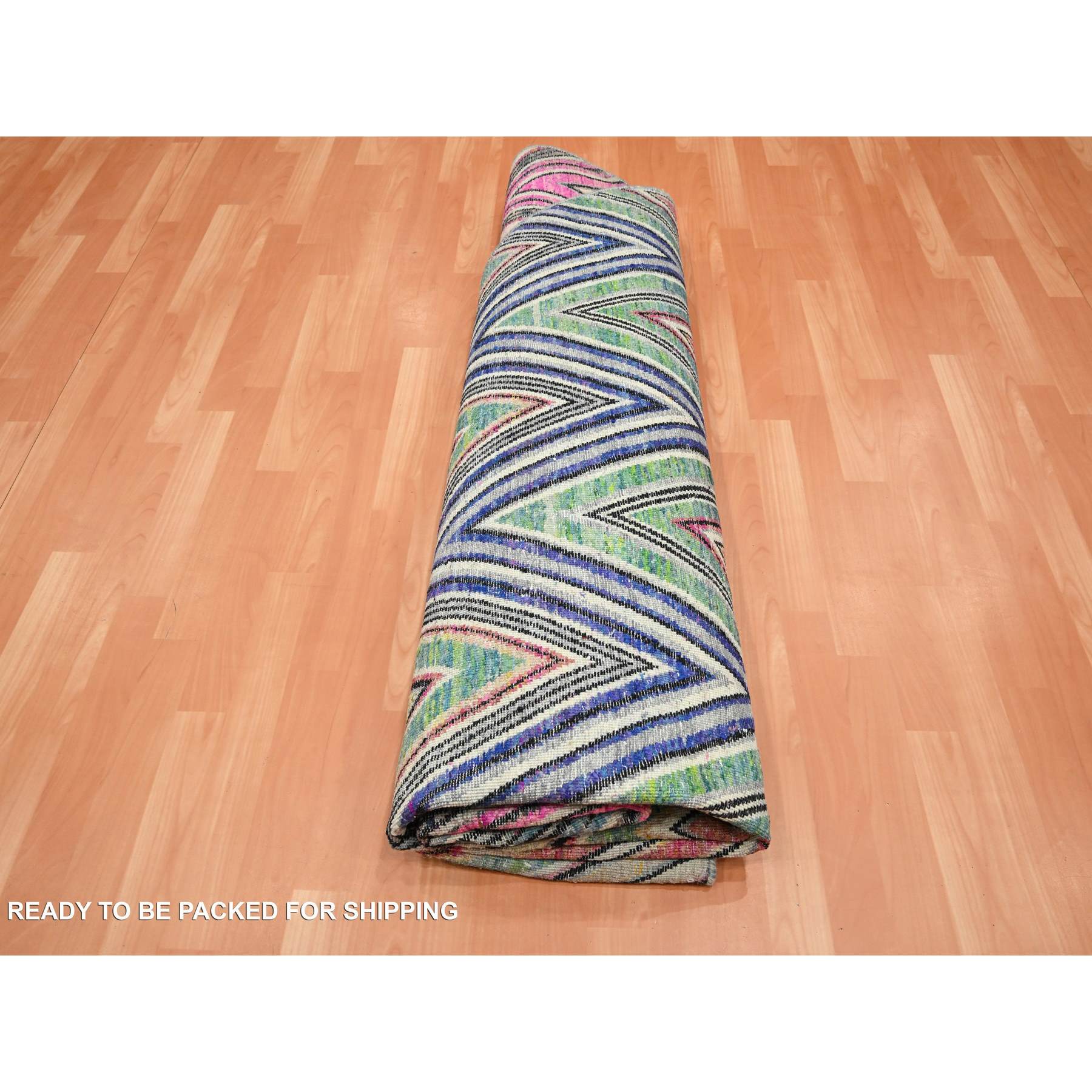 Modern-and-Contemporary-Hand-Knotted-Rug-377840