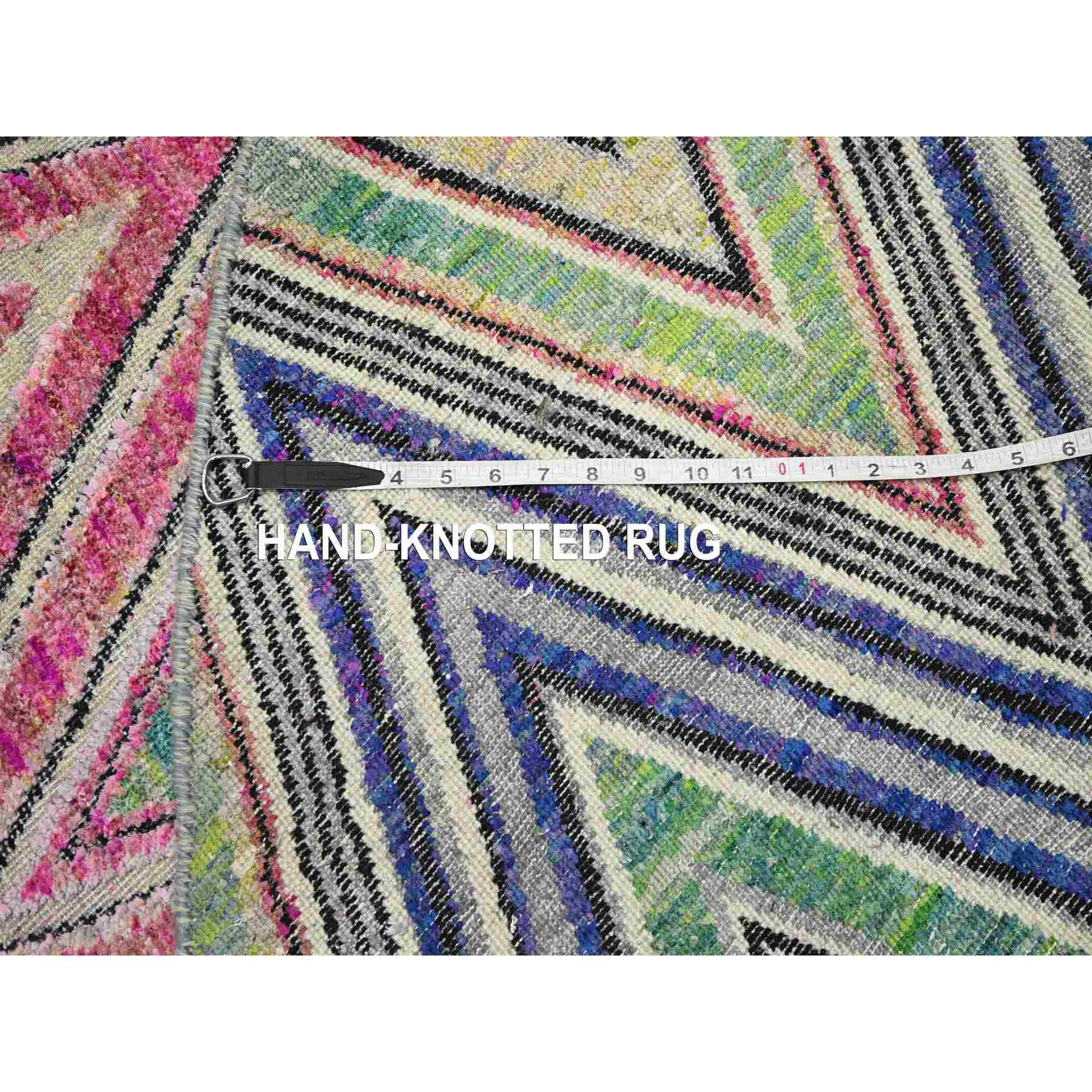 Modern-and-Contemporary-Hand-Knotted-Rug-377840