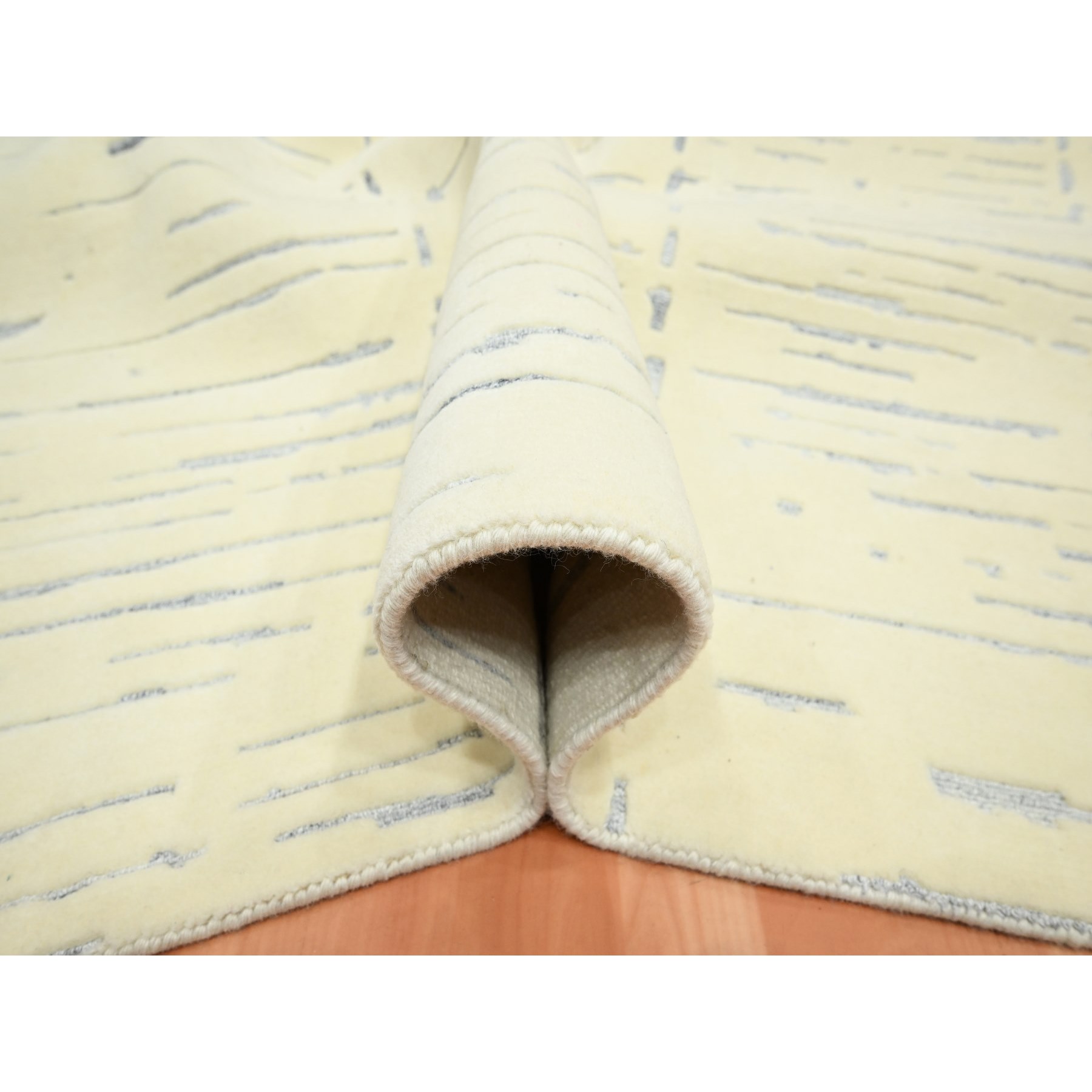 Modern-and-Contemporary-Hand-Knotted-Rug-378205