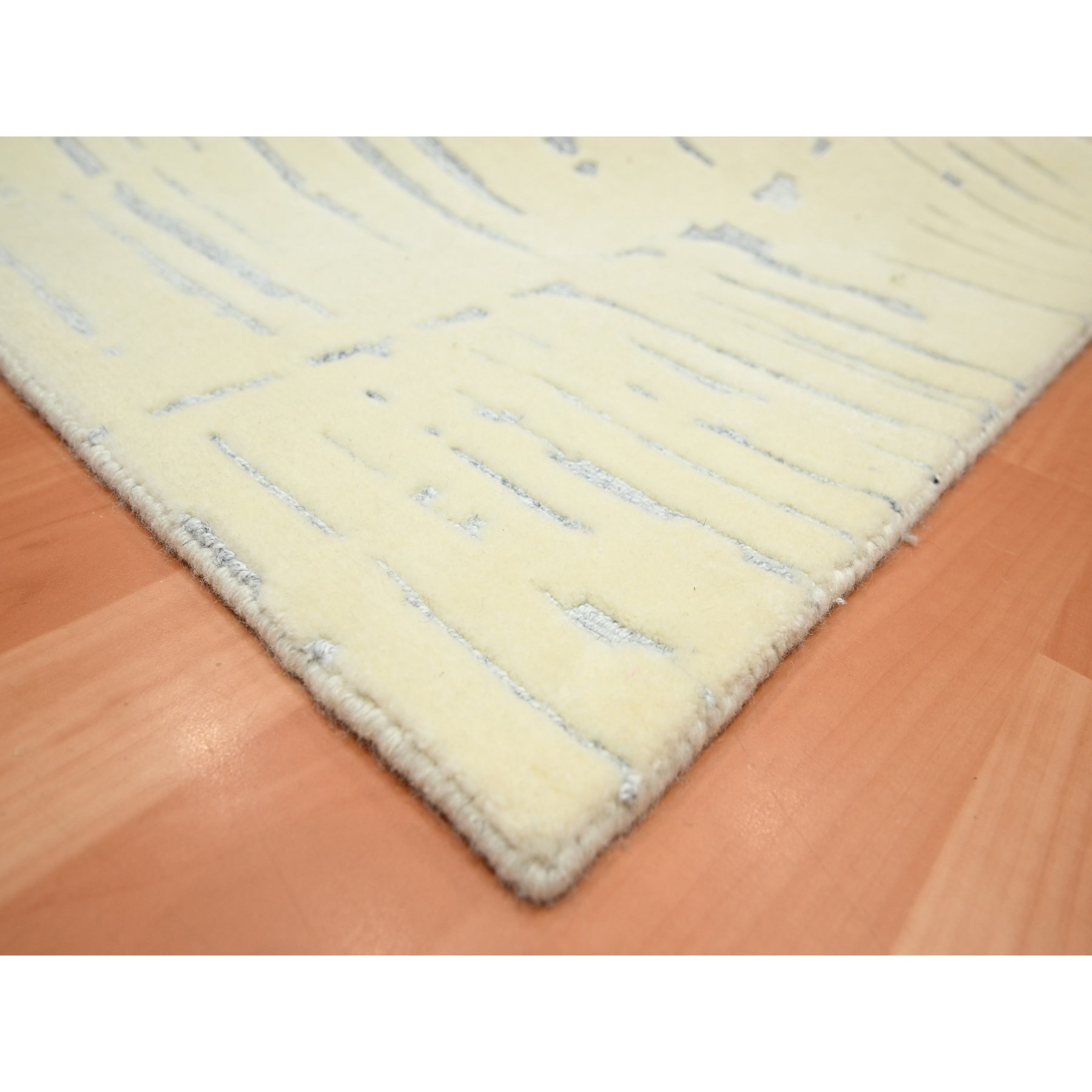 Modern-and-Contemporary-Hand-Knotted-Rug-378205
